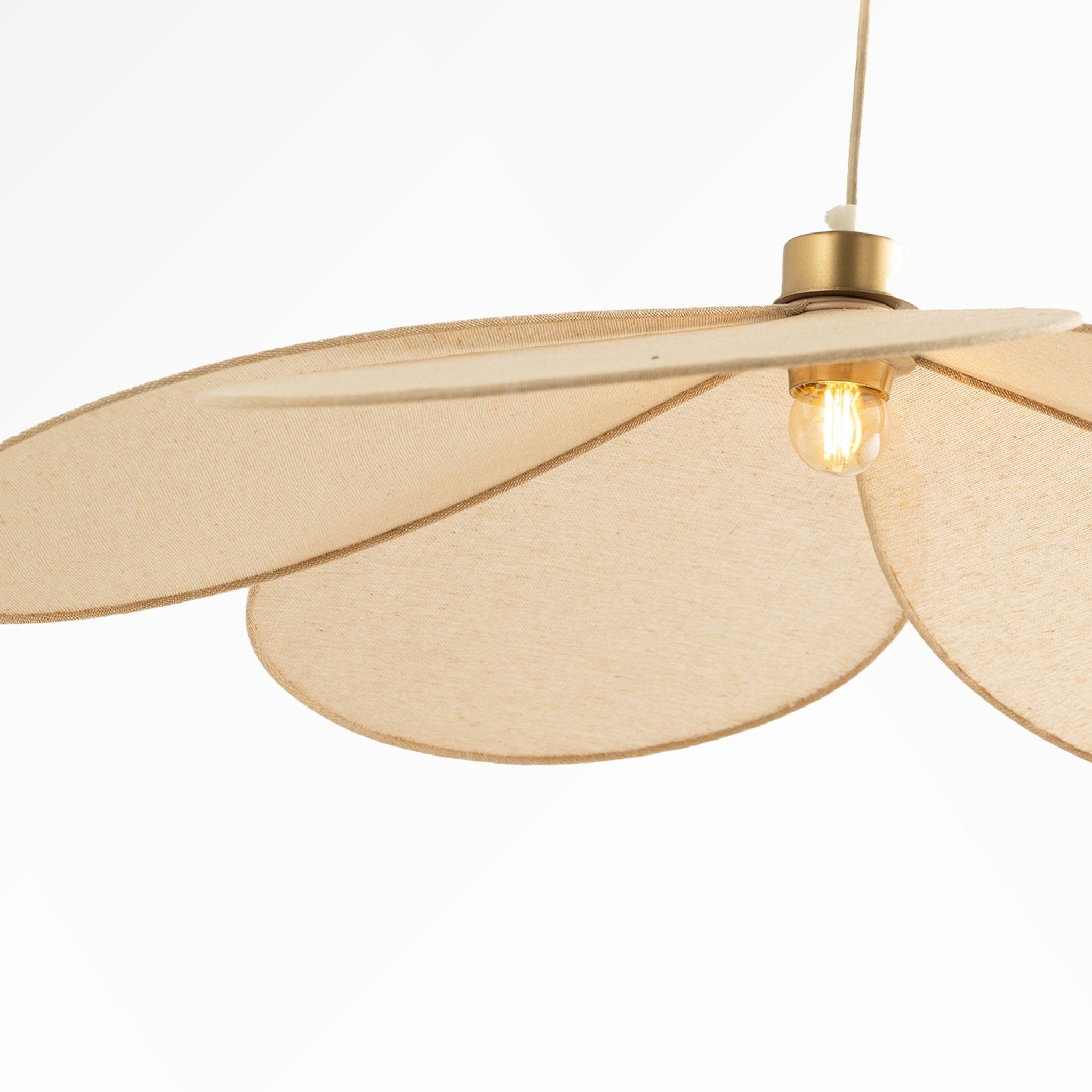Voir la diapositive 6 : MAISON PAVANE Suspension pétale en tissu beige et métal doré 75 cm-flora