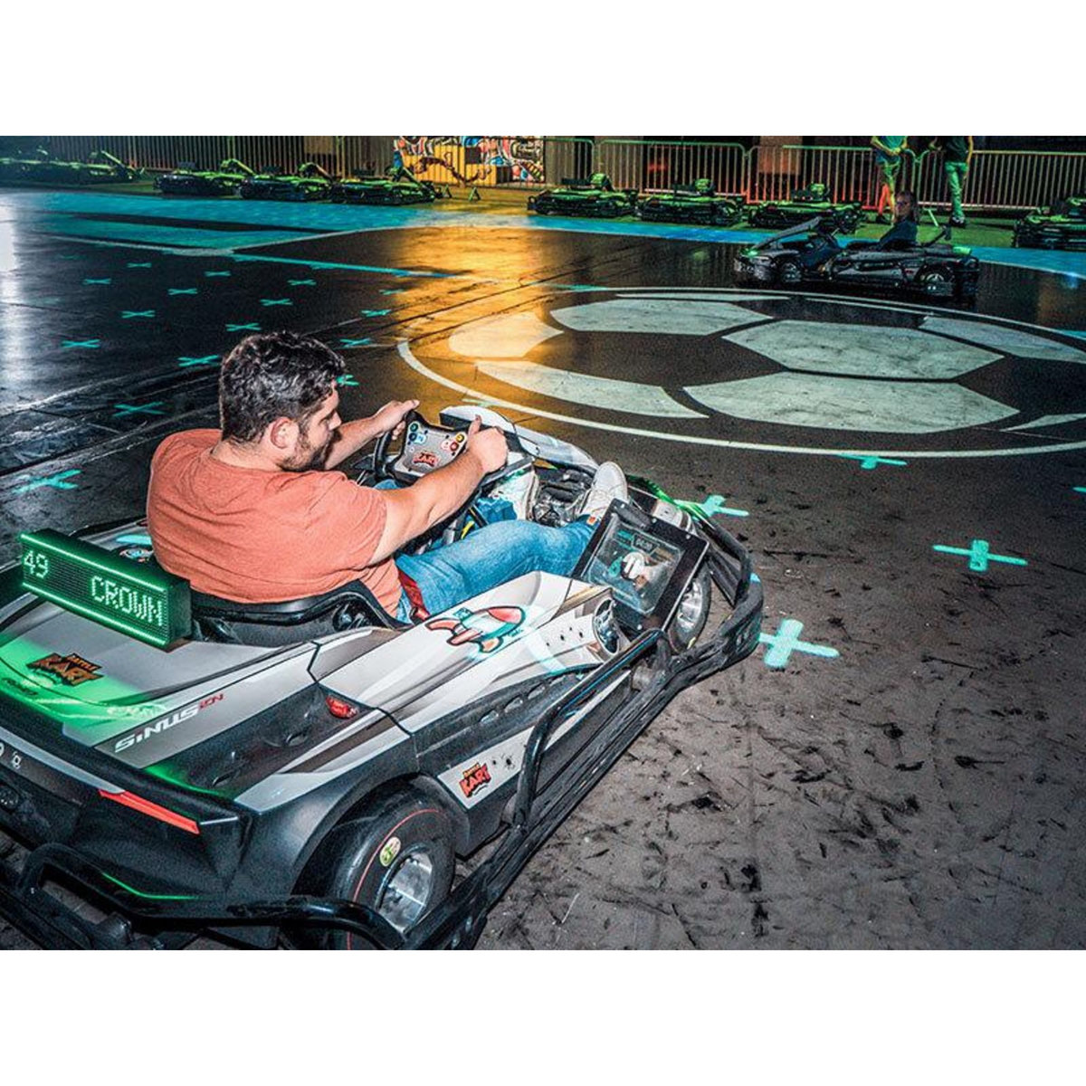 Smartbox 3 sessions de karting intéractif pour 3 personnes près de Tours - Coffret Cadeau Sport & Aventure