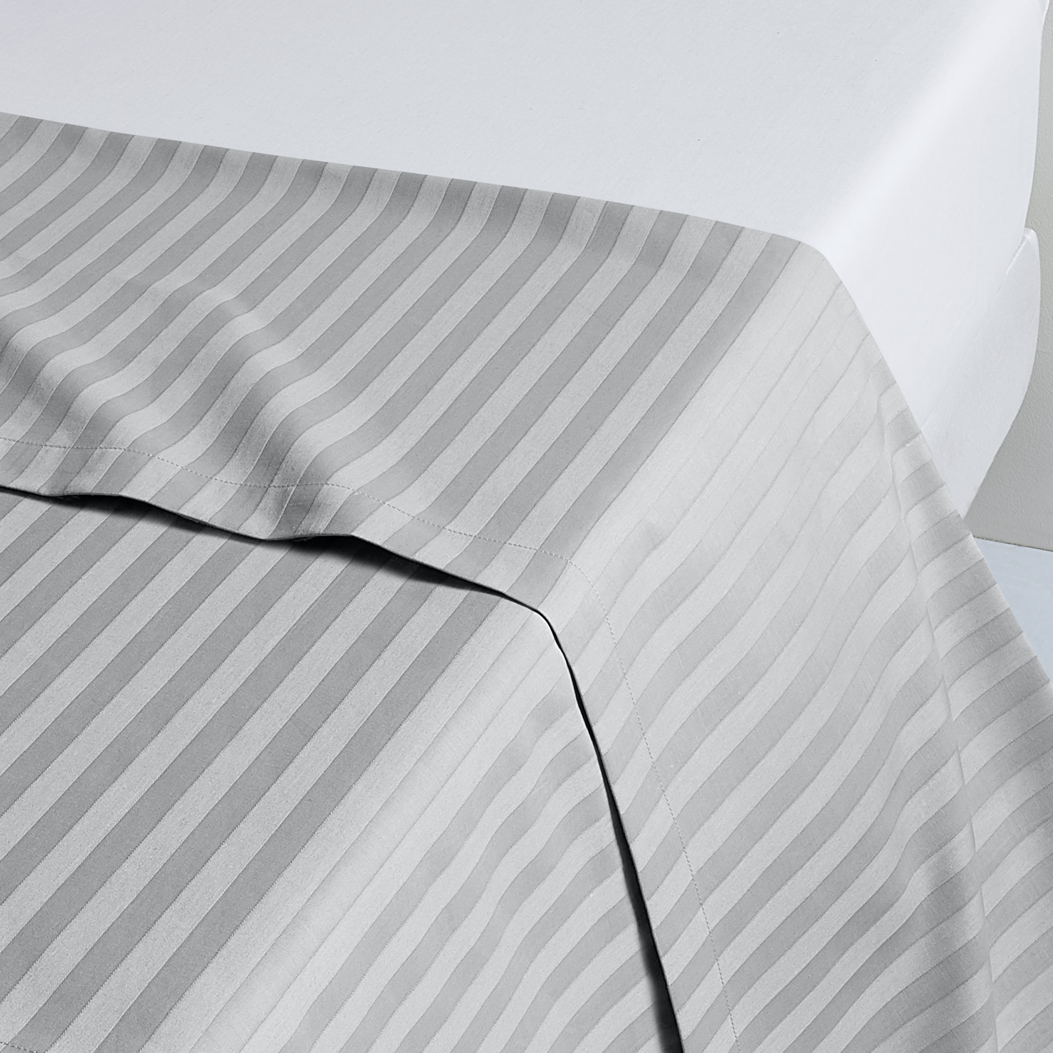 Voir la diapositive 2 : ACTUEL Drap plat uni en satin de coton - collection permanente