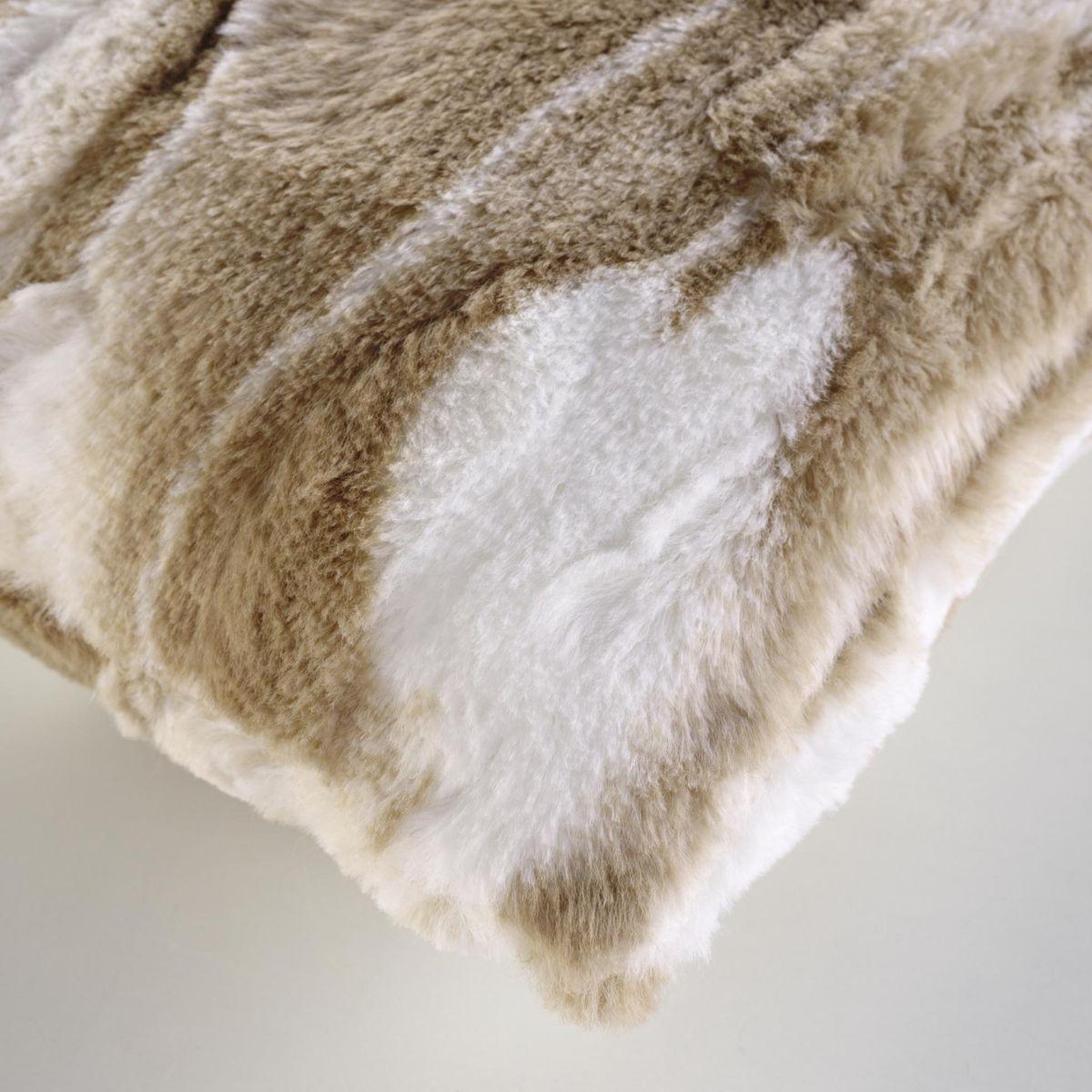 Voir la diapositive 3 : Douceur d'Intérieur Housse de Coussin  Cheyenne  40x40cm Naturel