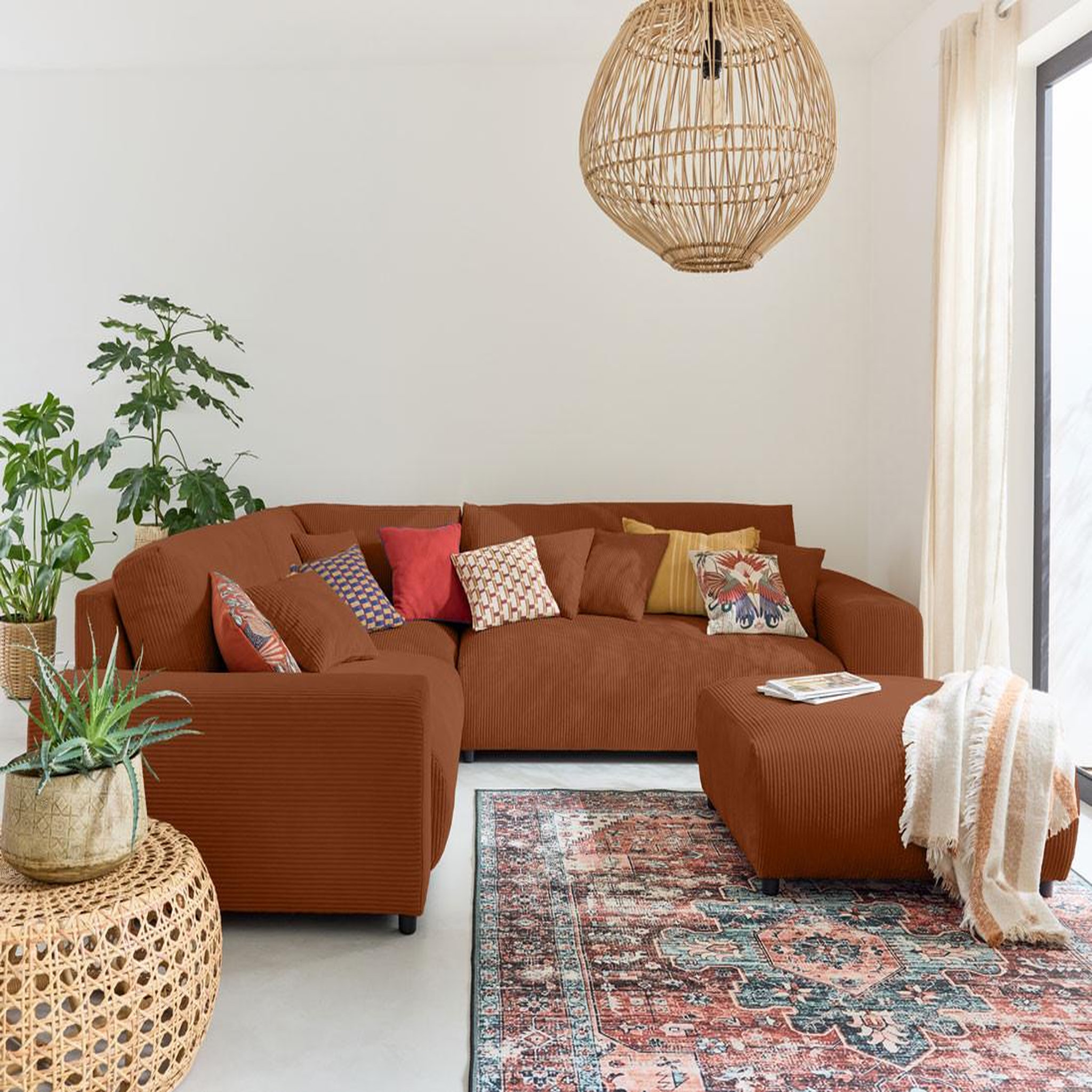 Voir la diapositive 2 : BEST MOBILIER Garance - module d'assise 2 places avec accoudoir gauche - en velours côtelé