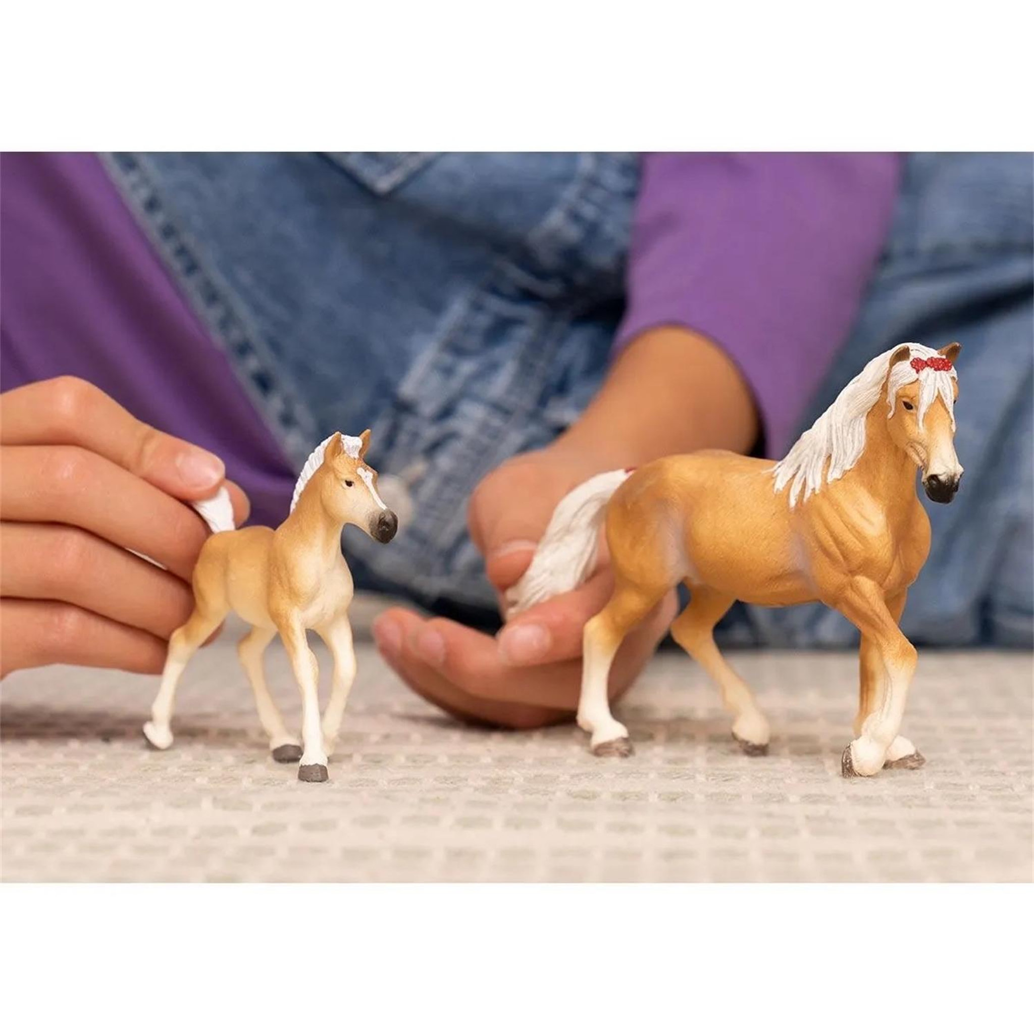Voir la diapositive 2 : Schleich Horse Club Poulain Haflinger