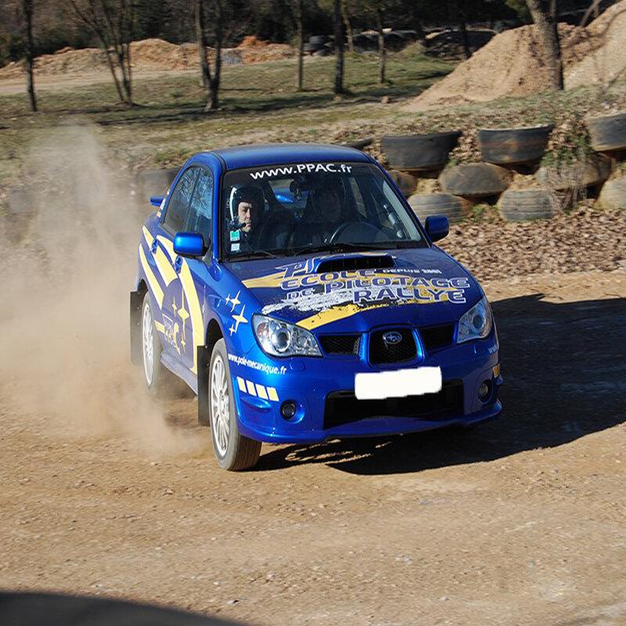 Voir la diapositive 4 : Smartbox Stage de pilotage rallye à sensations au volant d'une Subaru Impreza WRX - Coffret Cadeau Sport & Aventure