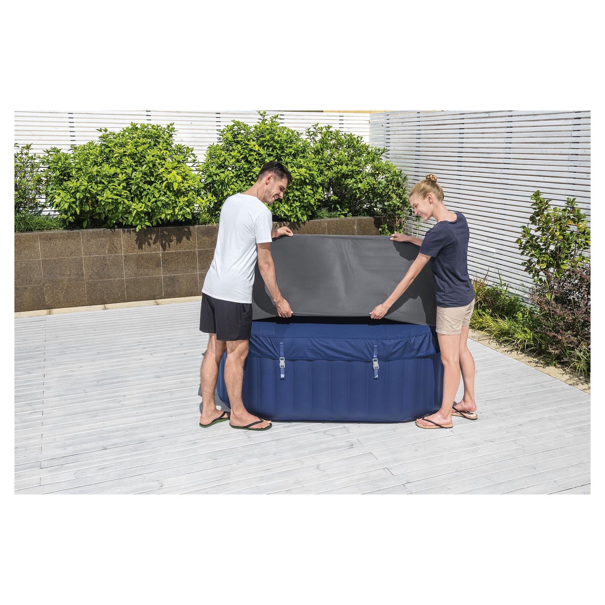 Voir la diapositive 6 : BESTWAY Couverture thermique pour spa carré - 180x180x71cm - Gris