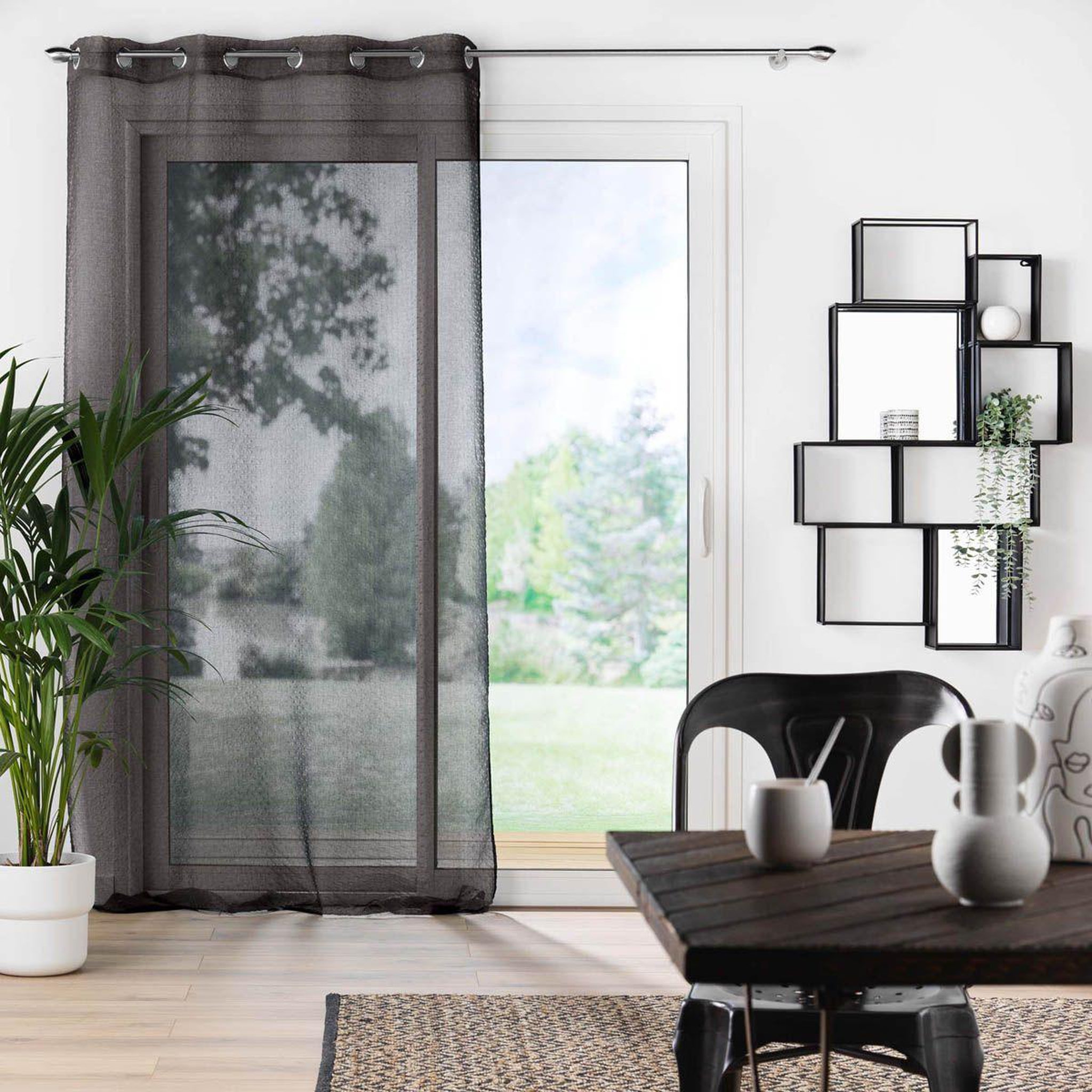 Voir la diapositive 4 : Douceur d'Intérieur Rideau voilage à œillets  amani  140x240cm noir
