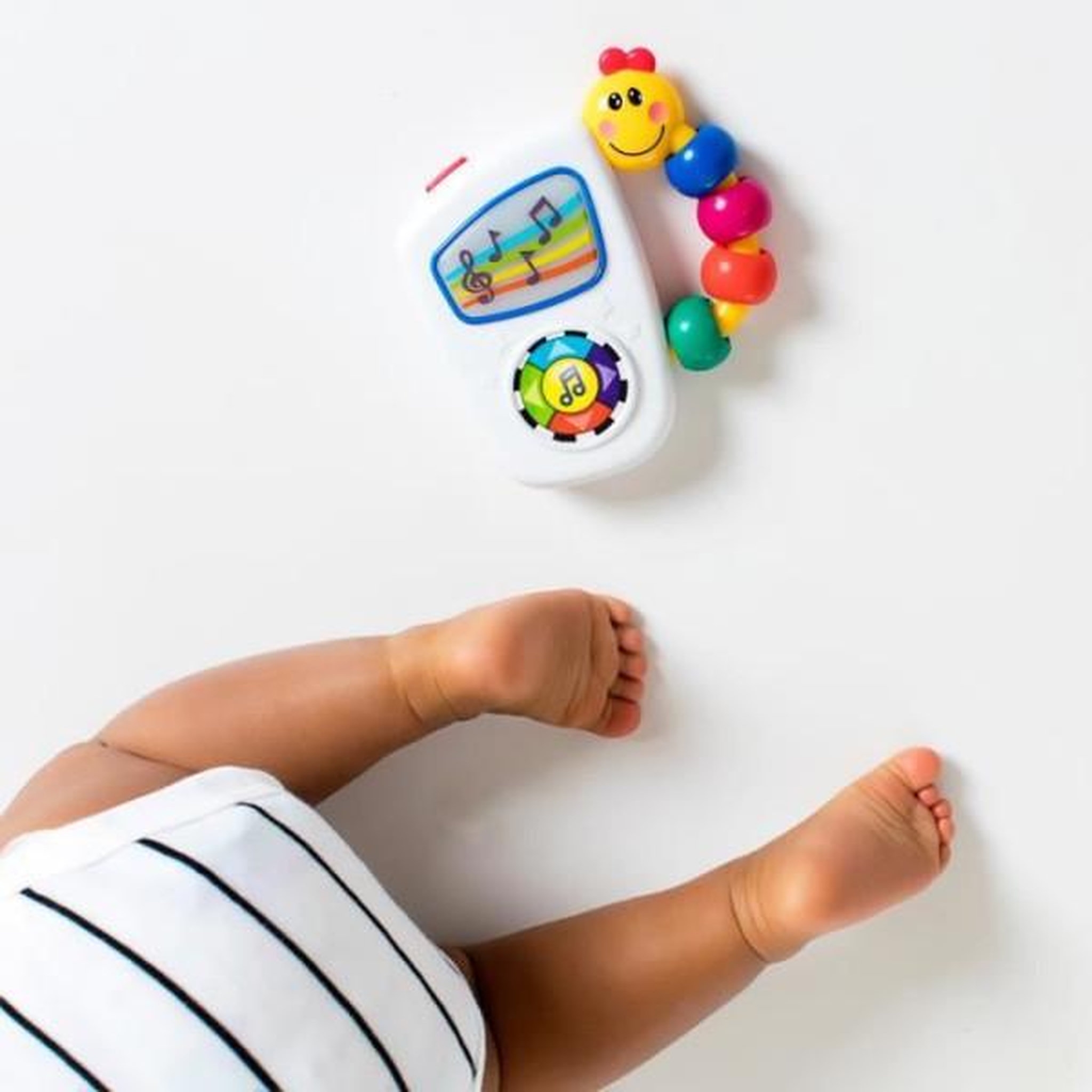 Voir la diapositive 4 : BABY EINSTEIN BABY EINSTEIN Boîte a musique portable Take Along Tunes™ - Multi Coloris