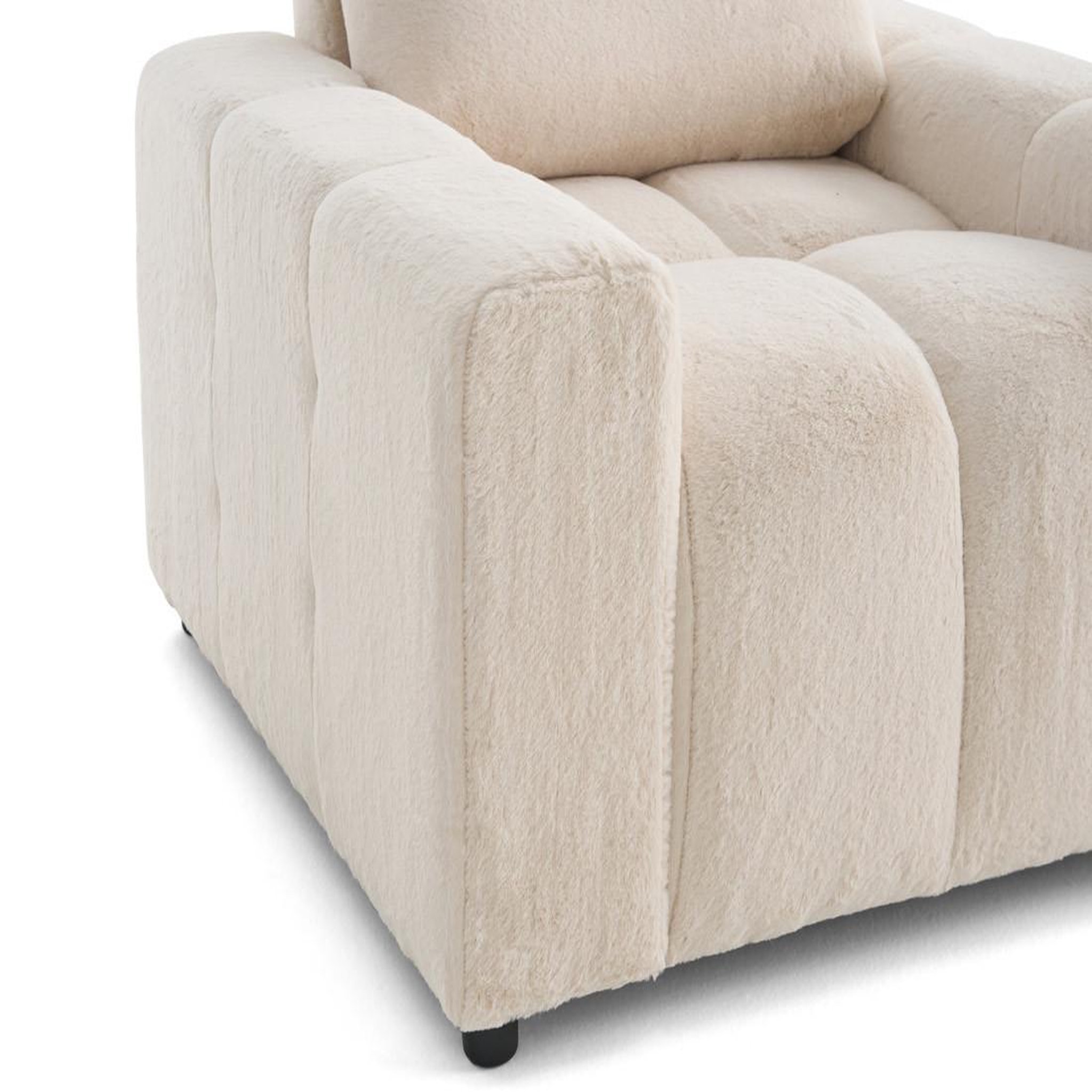 Voir la diapositive 4 : LISA DESIGN Crocus - fauteuil en fausse fourrure