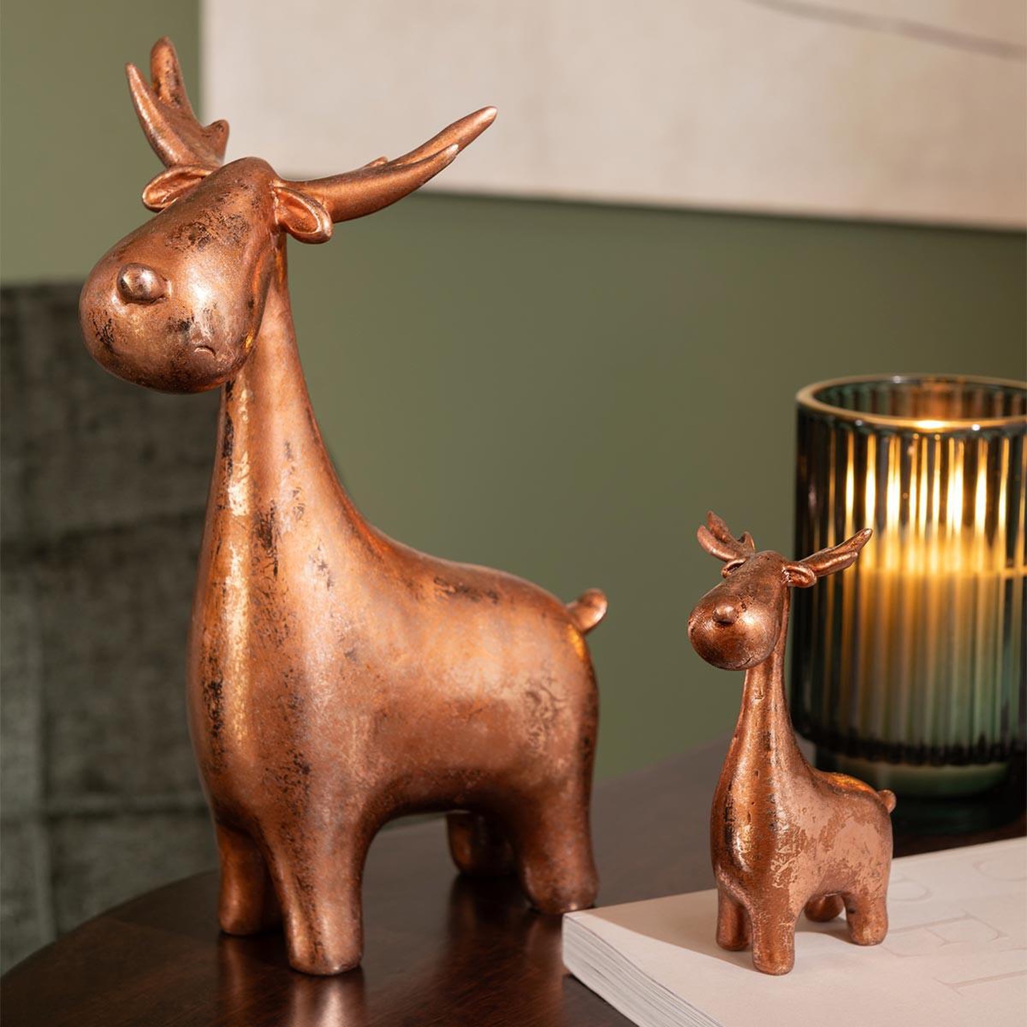 Voir la diapositive 2 : J-LINE Lot de 3 cerfs déco  résine  25cm cuivre