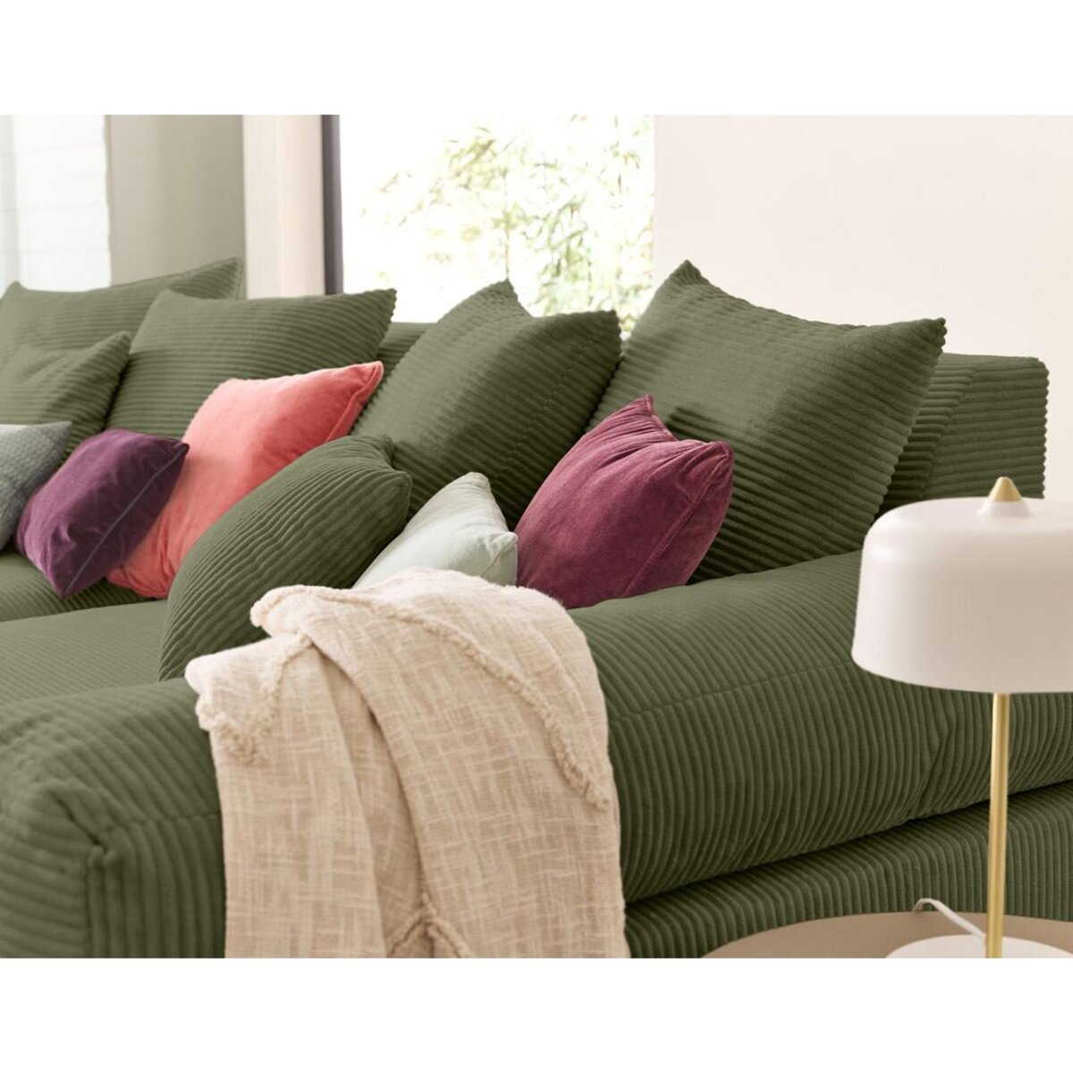 LISA DESIGN Aspen - canapé 4 places - assise profonde - velours côtelé