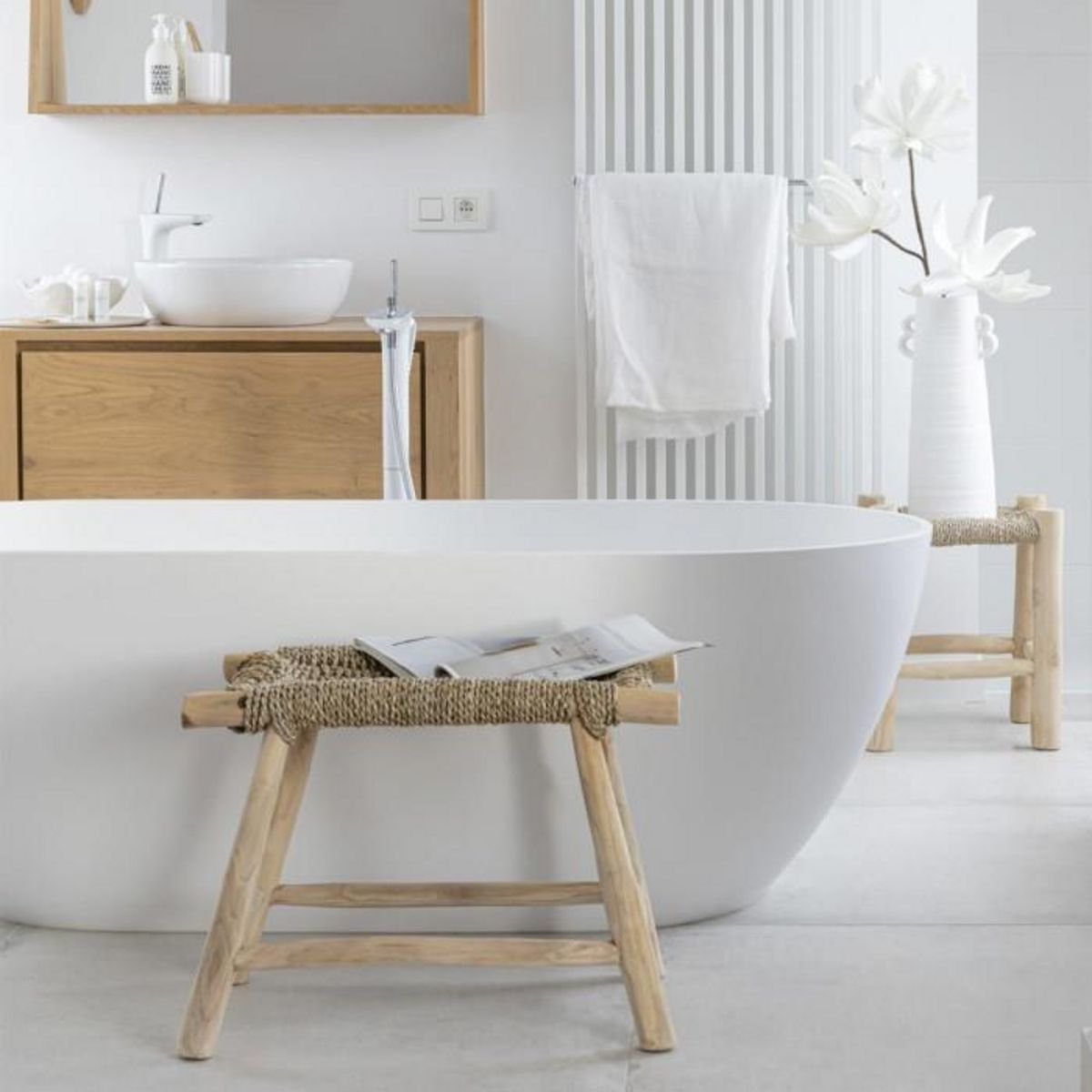 Paris Prix Vase Conique avec Anses  Russel  55cm Blanc