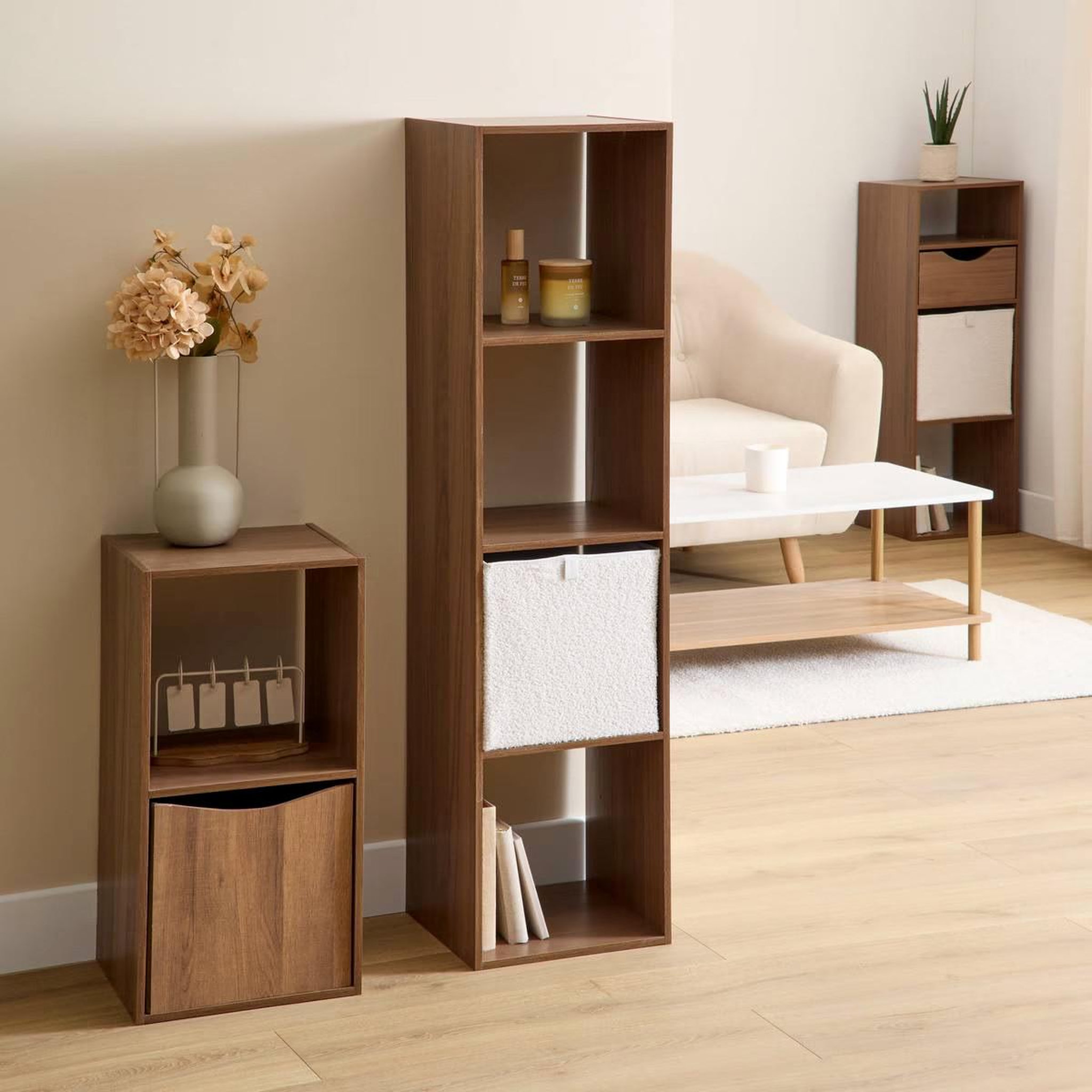 Voir la diapositive 4 : Paris Prix Étagère 4 Cases  Mix n'Modul  134cm Noyer