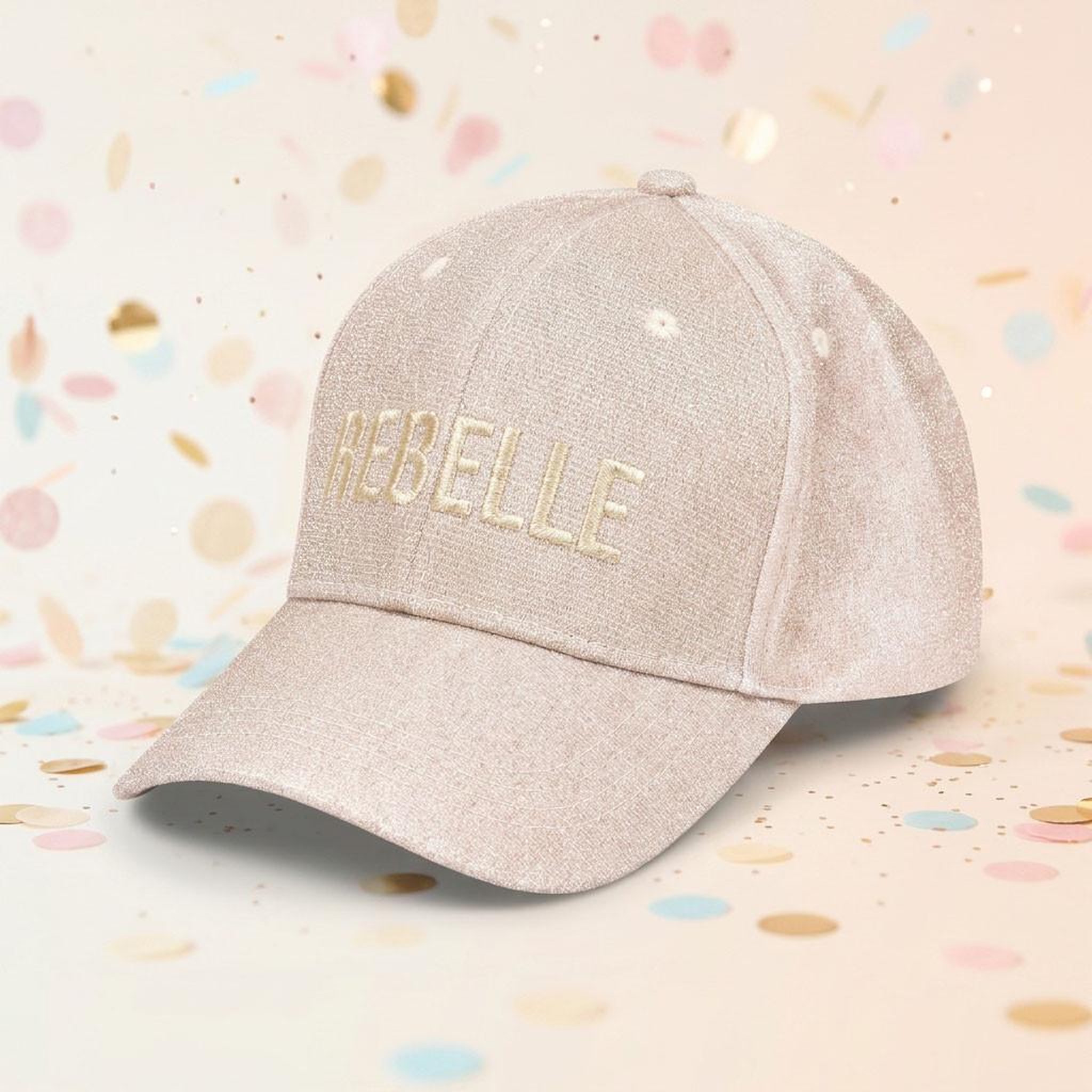 Voir la diapositive 3 : OZABI OZABI Lot 2 Casquettes Pailletées Femme – Message Brodé Fantaisie Humoristique
