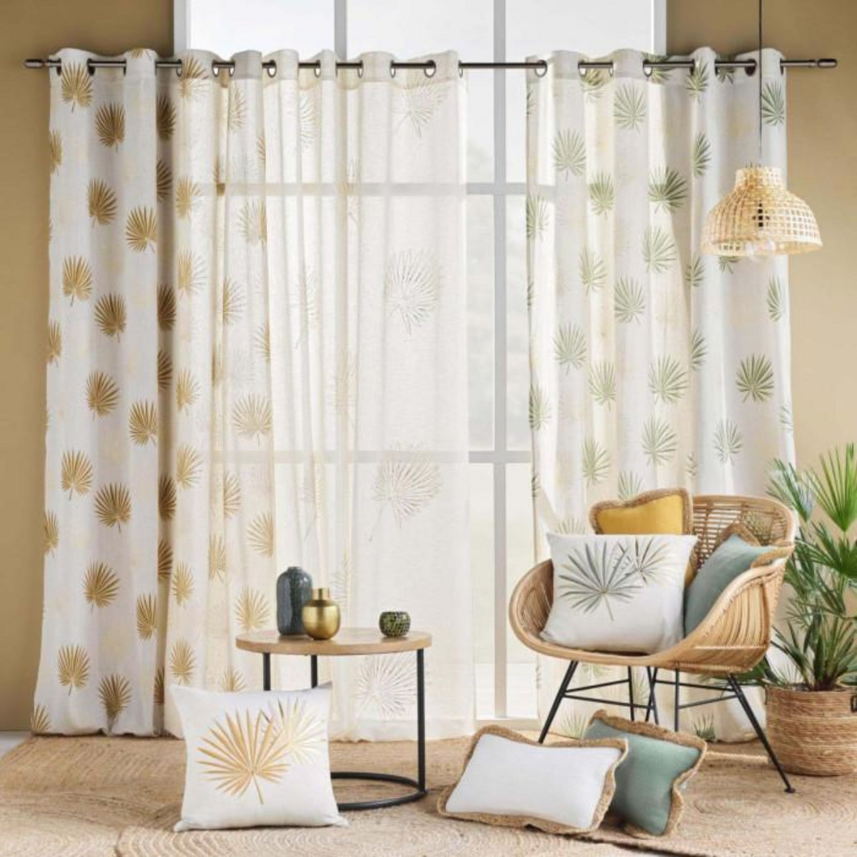 Paris Prix Rideau Voilage à Œillets Imprimé  Lotus  140x240cm Beige