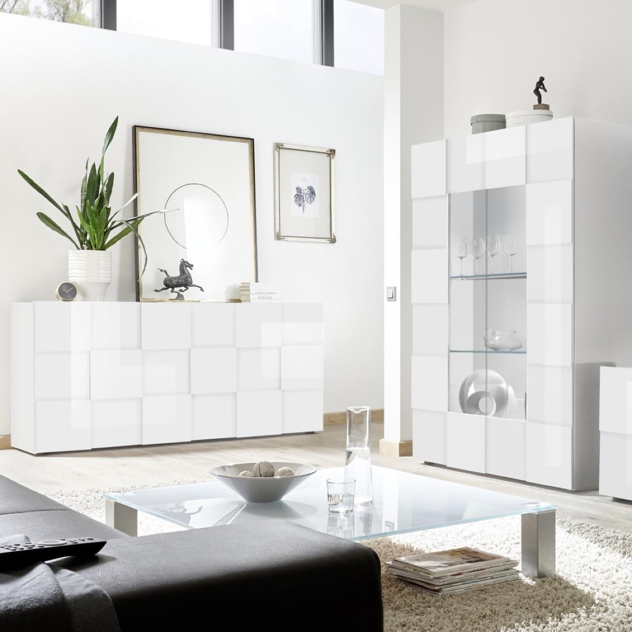 Voir la diapositive 4 : JLC KREATION Buffet bas design laqué blanc 3 portes mado