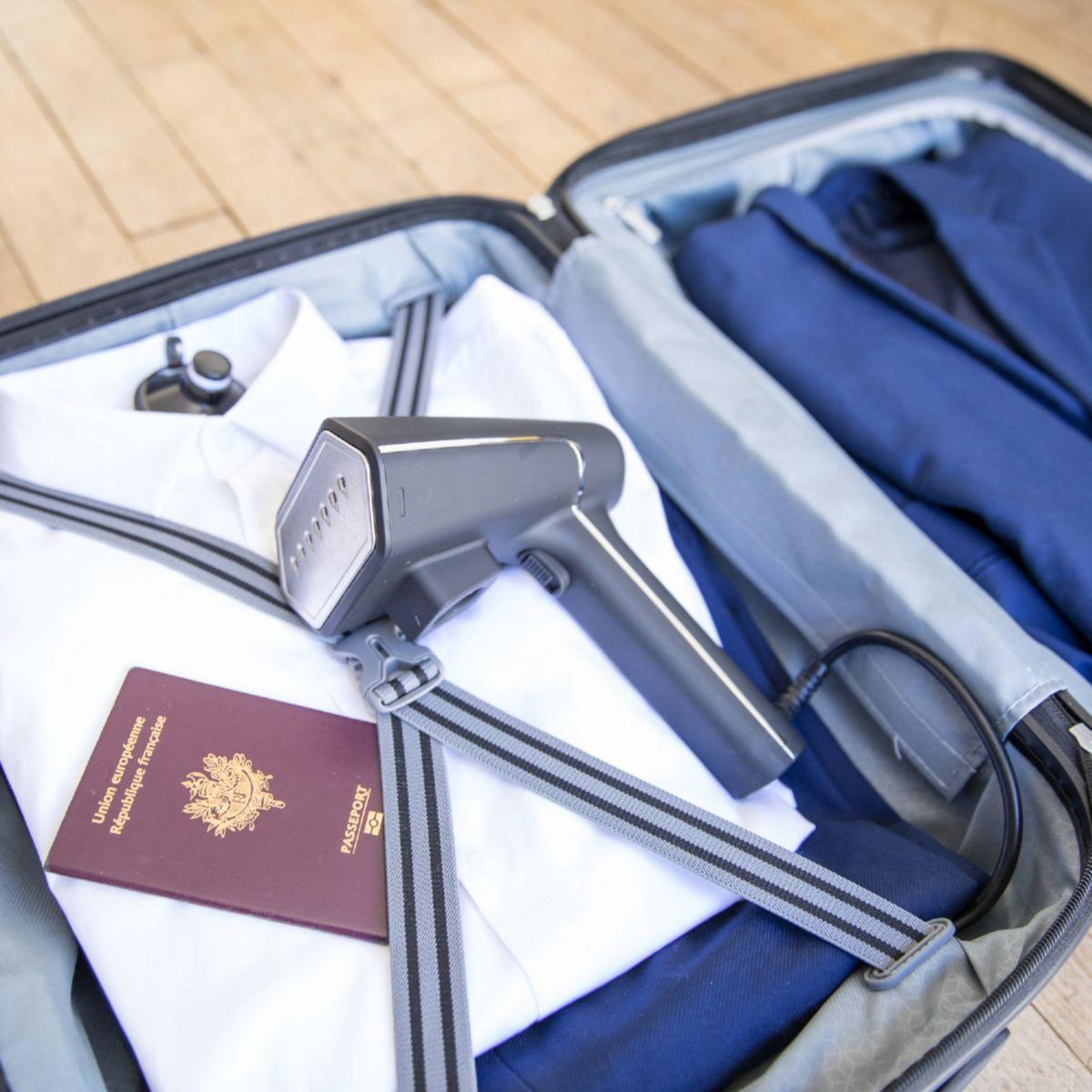 Steamone Défroisseur vapeur SN250MG-A Victor