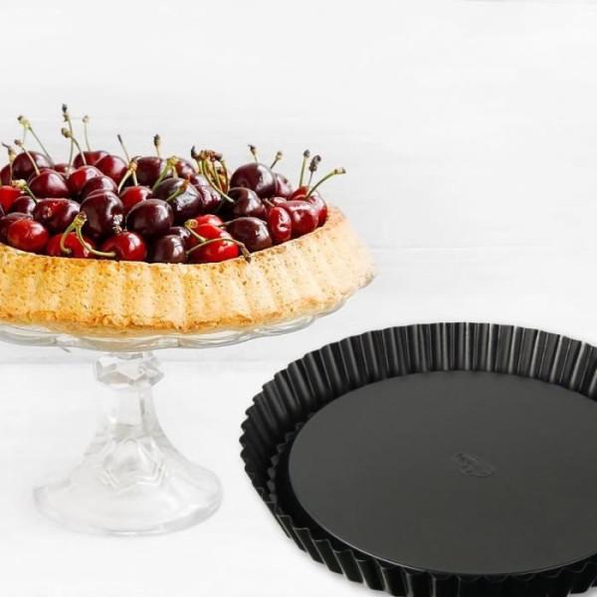 Voir la diapositive 2 : DR.OETKER Duo Moule a tarte renversée et moule a manqué a charniere - DR oeTKER - Tradition - 28 et 26 cm