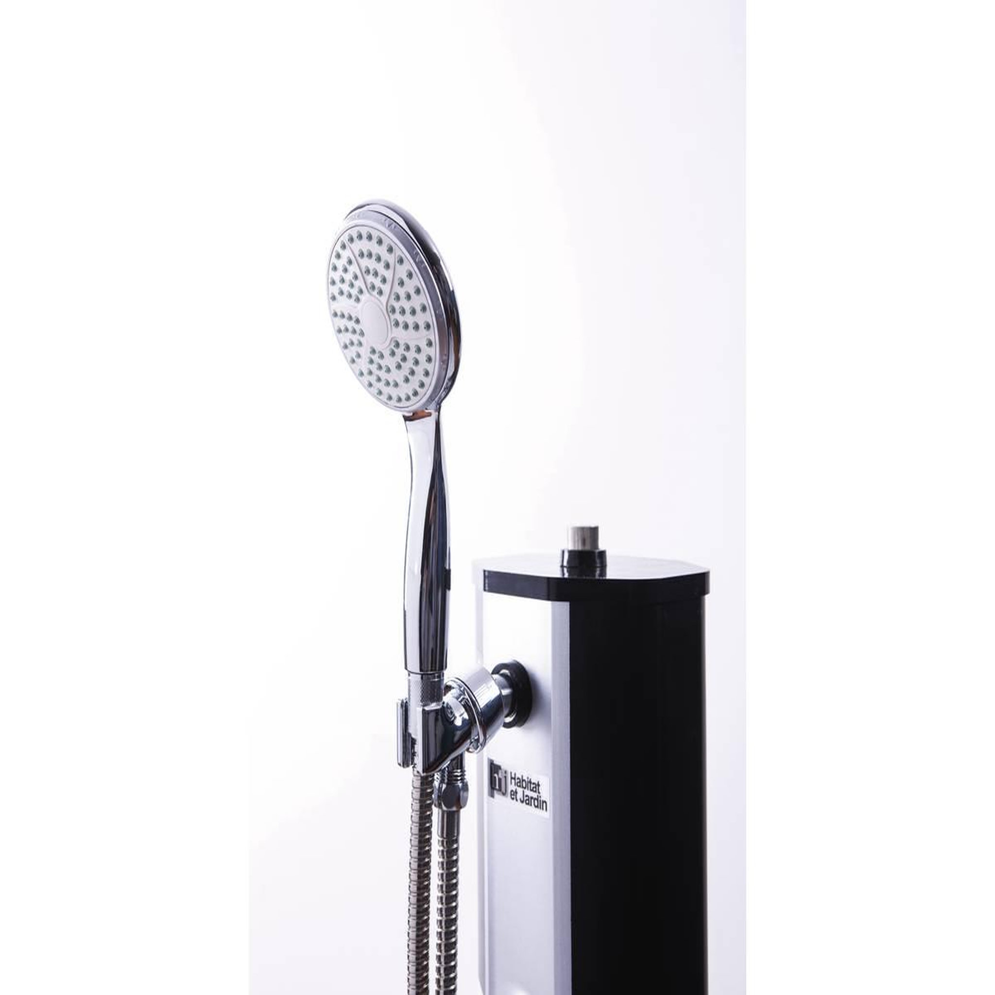 Voir la diapositive 3 : Habitat et Jardin Douche solaire piscine PVC  Fresh 8  - 20L + mitigeur et brumisateur - Noir et argenté