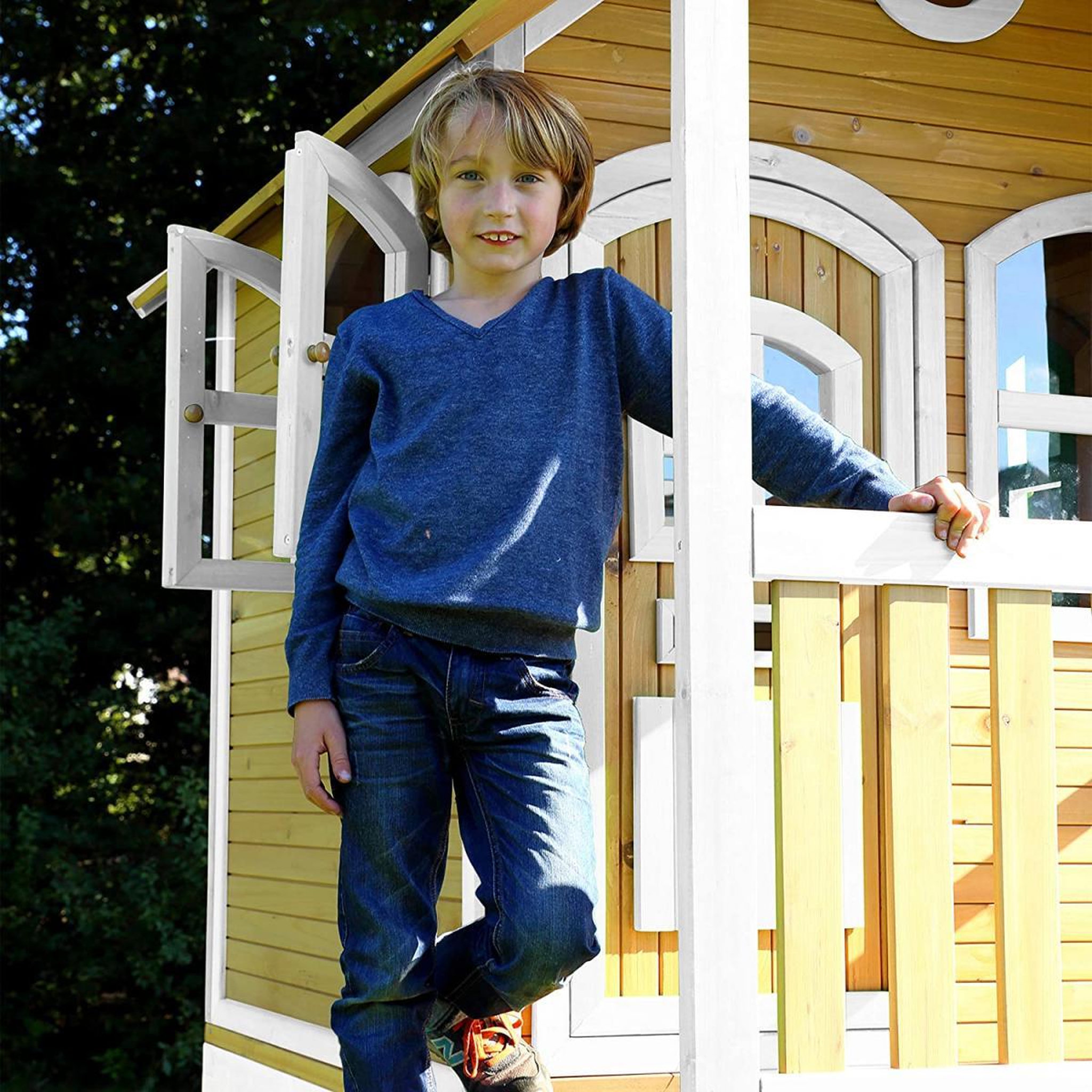 Voir la diapositive 3 : Axi House AXI Maison enfant sur pilotis ROMY Brun Blanc avec toboggan Vert Citron et bac à sable