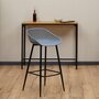 IDIMEX Lot de 2 tabourets de bar IREK chaise haute pour cuisine ou comptoir au design retro, en plastique gris anthracite et métal noir