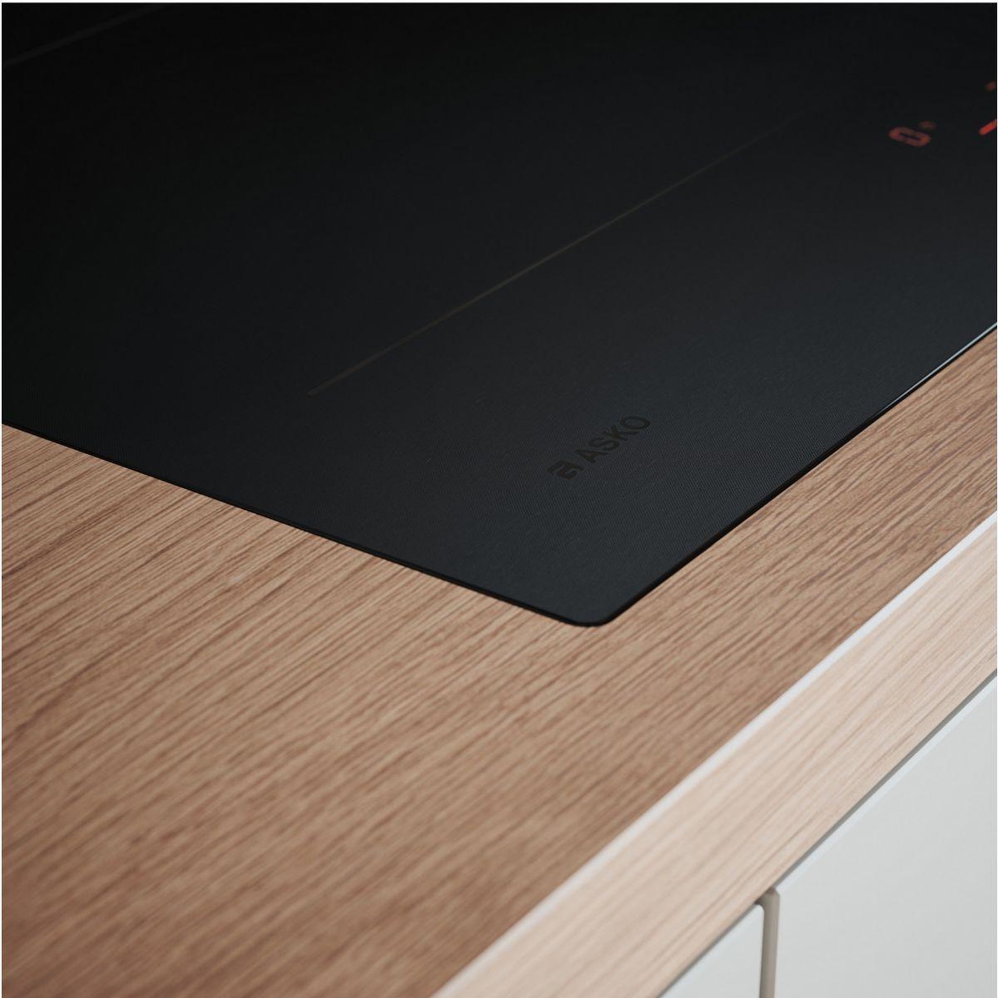 Voir la diapositive 3 : ASKO Plaque induction hi2643fmg1