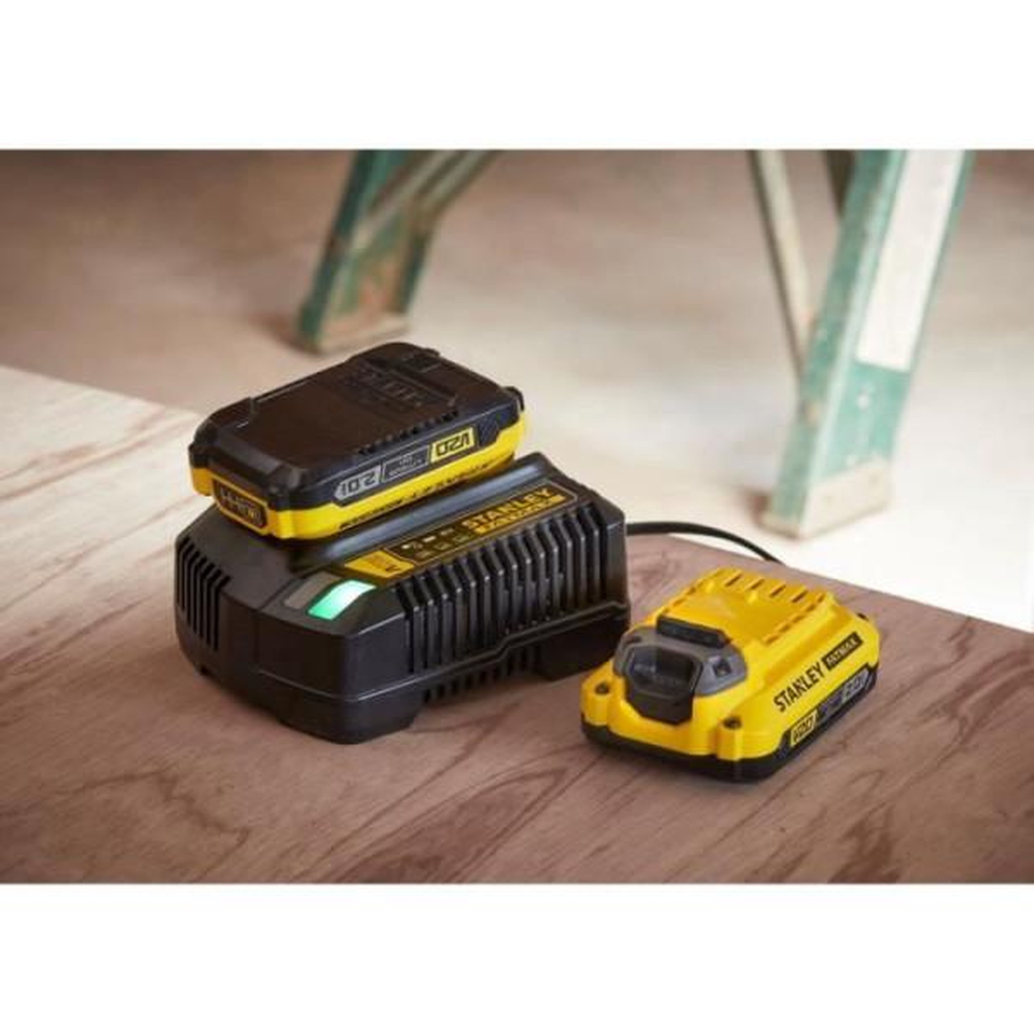 Voir la diapositive 2 : STANLEY FATMAX Pack 2 batteries 18v 2 ah + chargeur 2a - stanley fatmax - compatible avec la gamme stanley fatmax v20 - sfmcb12d2-qw