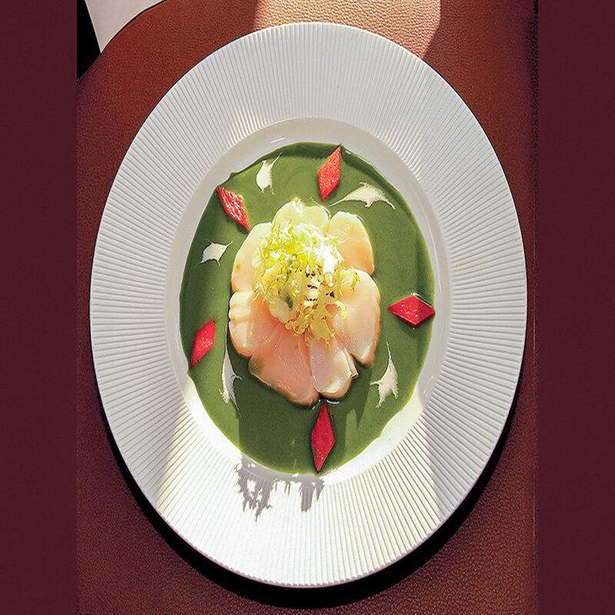 Voir la diapositive 3 : Smartbox Instant gastronomique près de lyon : menu 3 plats avec amuse-bouche - coffret cadeau gastronomie