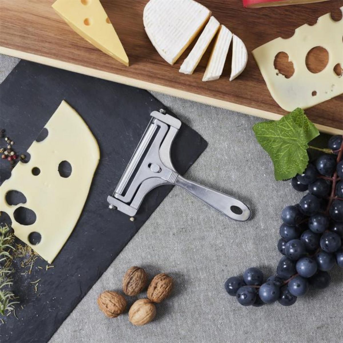 Paris Prix Trancheuse Manuelle  Réglable  14cm Gris