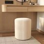 Voir la diapositive 2 : Rendez vous déco Pouf rond en velours côtelé beige - Lily
