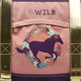AUCHAN Cartable 41 cm CM1/CM2 violet et rose cheval WILD HORSE