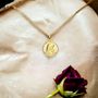 Voir la diapositive 5 : L'ATELIER D'AZUR Collier - Médaille Vierge à l'Enfant Or Jaune - Chaîne Dorée - Gravure Offerte