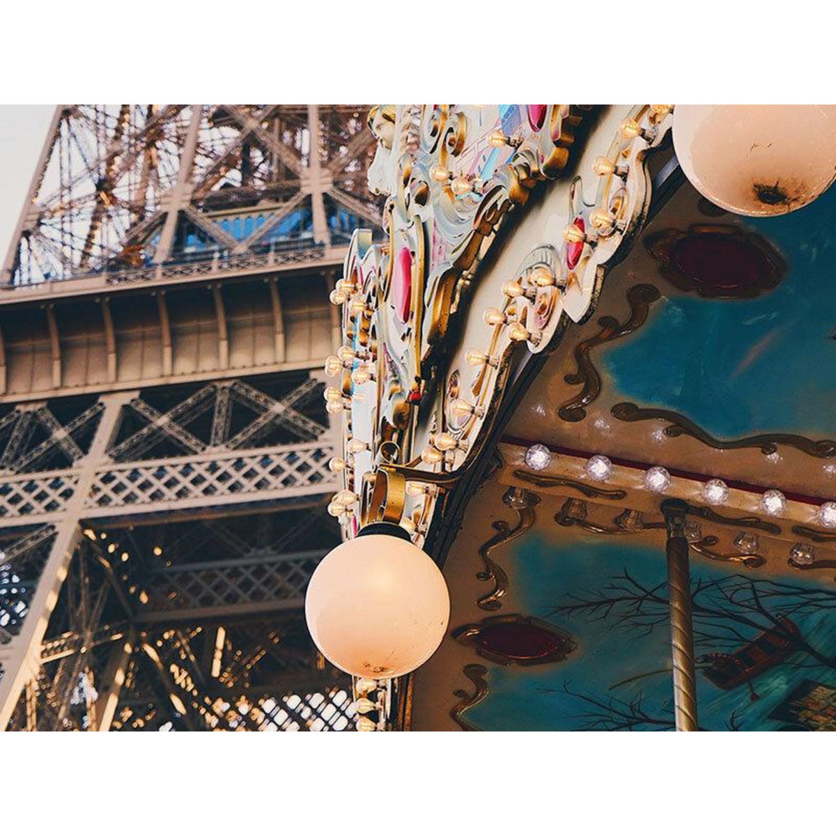 Smartbox Un accès de 2h au 2ème étage de la Tour Eiffel et une croisière sur la Seine - Coffret Cadeau Multi-thèmes