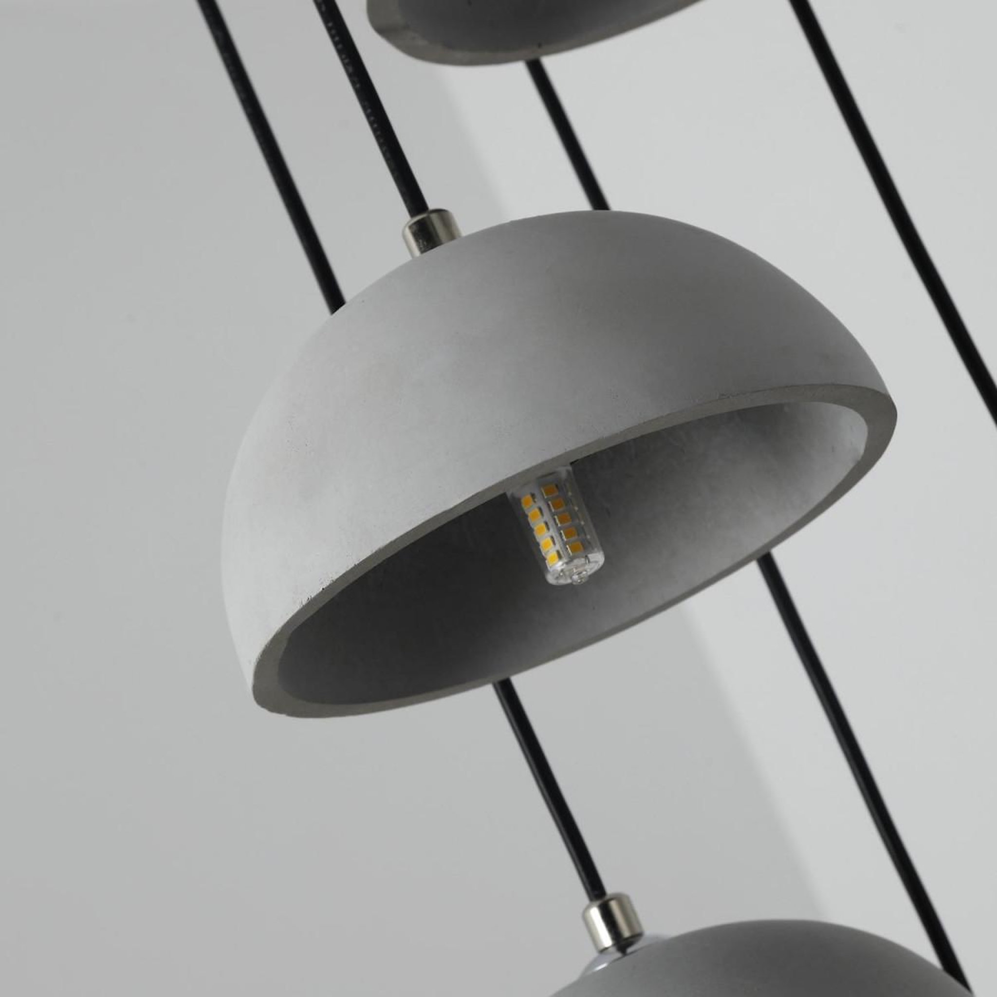 Voir la diapositive 5 : Paris Prix Suspension Design Béton  Toma  128cm Gris