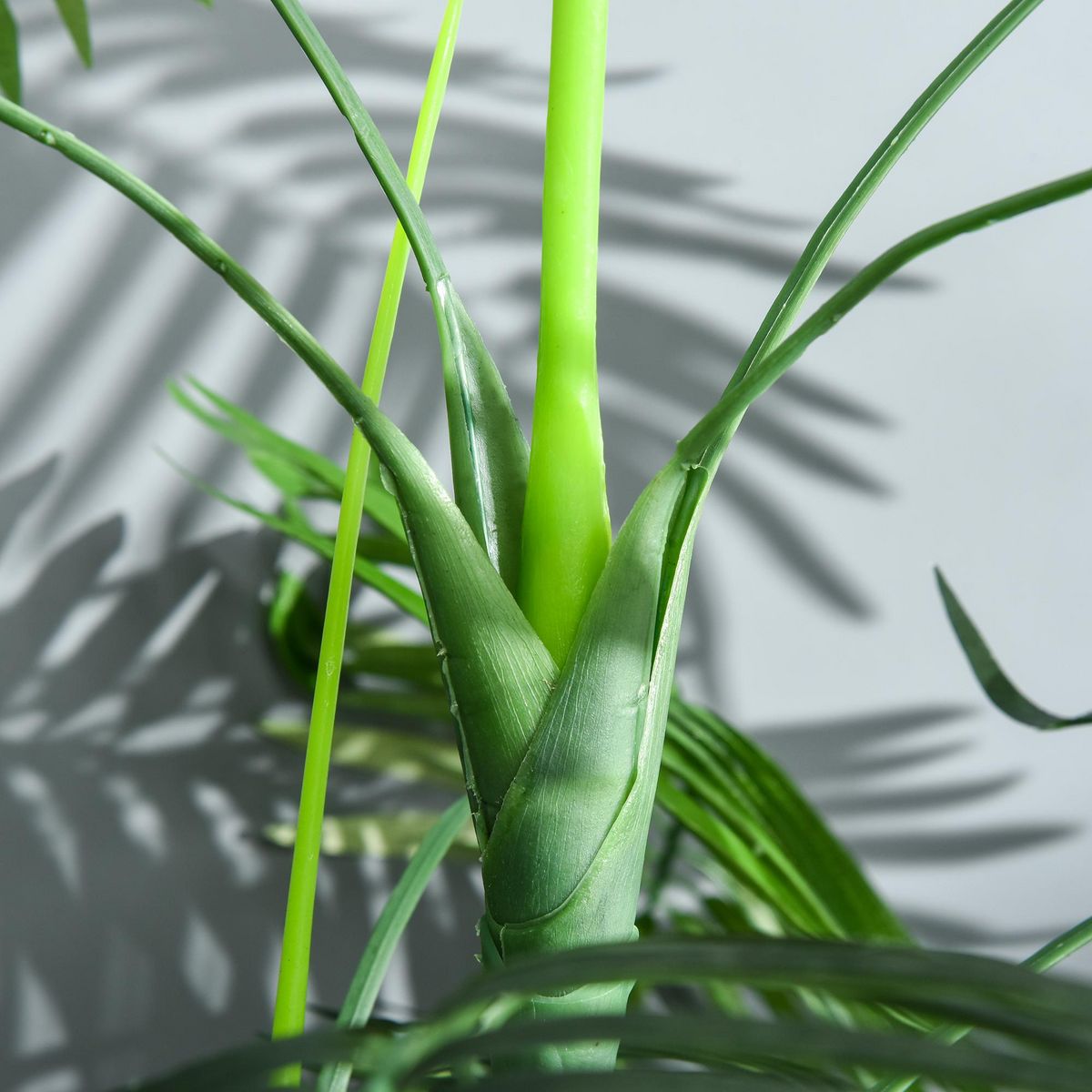 OUTSUNNY Palmier artificiel hauteur 1,7 m arbre artificiel tronc branches lichen grandes feuilles grand réalisme pot inclus