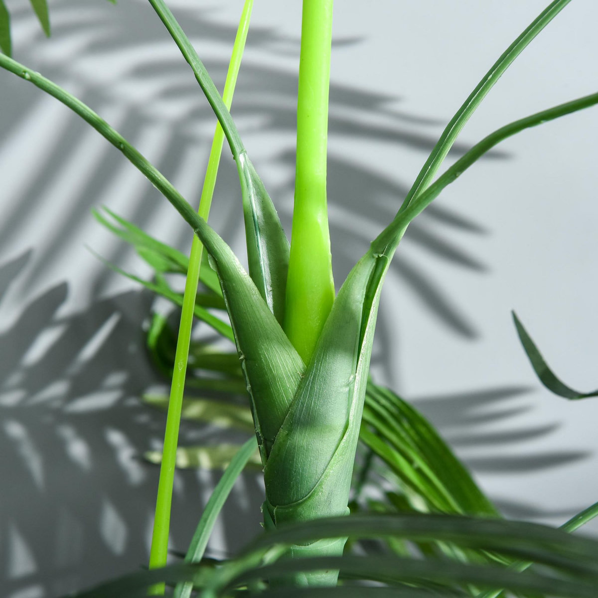 OUTSUNNY Palmier artificiel hauteur 1,7 m arbre artificiel tronc branches lichen grandes feuilles grand réalisme pot inclus