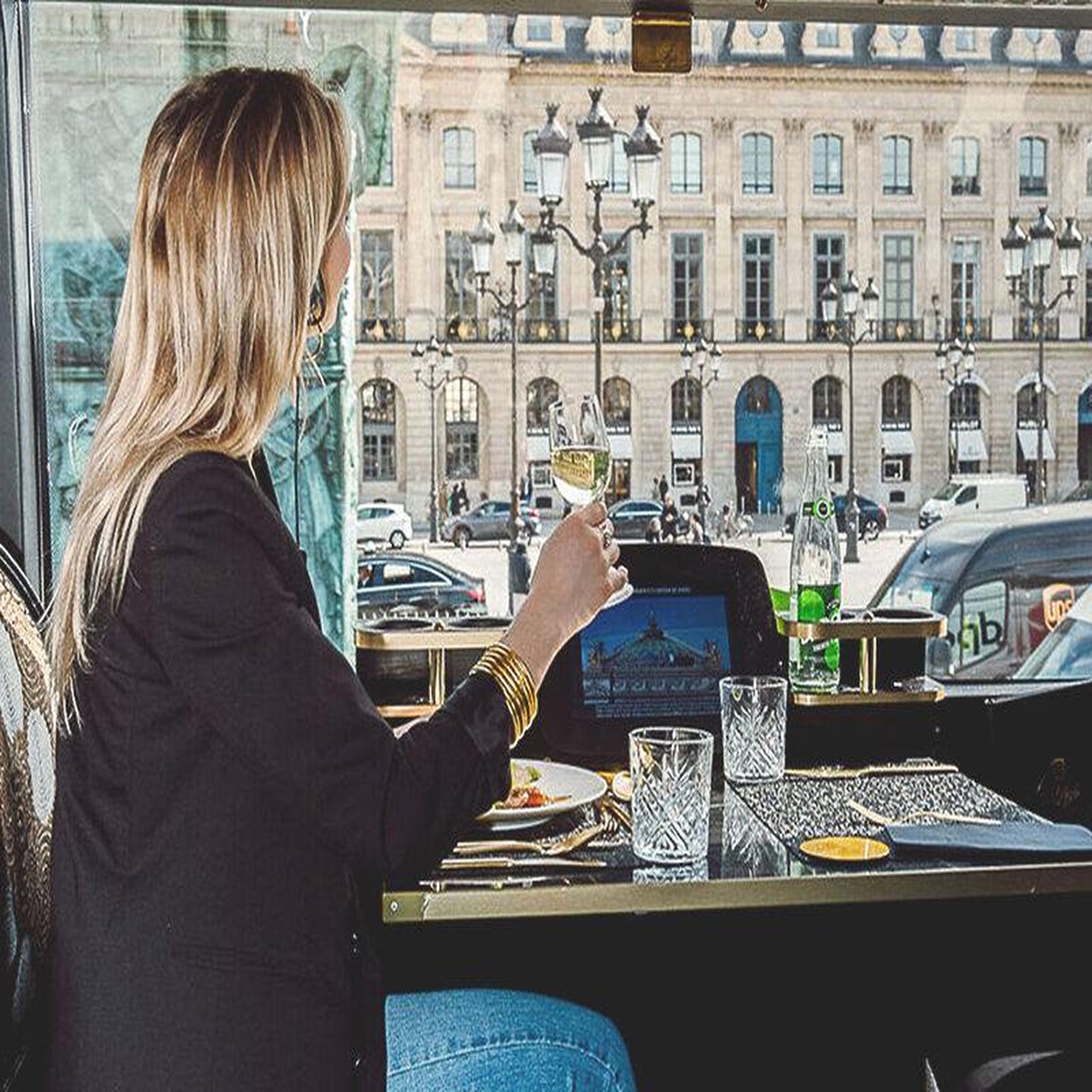 Voir la diapositive 5 : Smartbox Fête des mères pour maman : séjour premium avec dîner, spa ou activité à sensations fortes - coffret cadeau multi-thèmes