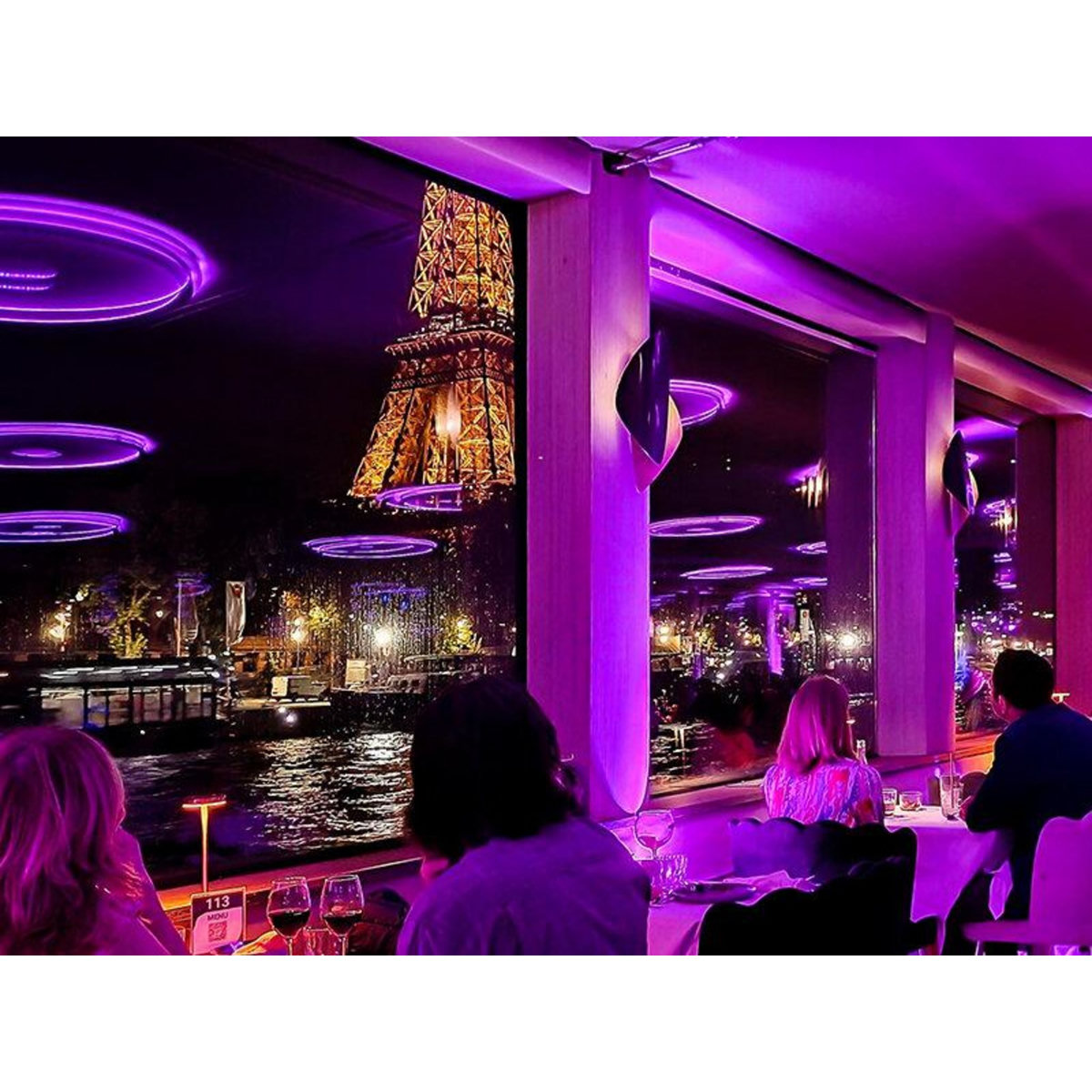 Smartbox Croisière festive sur la Seine : 2h45 avec dîner à bord du Diamant Bleu - Coffret Cadeau Multi-thèmes