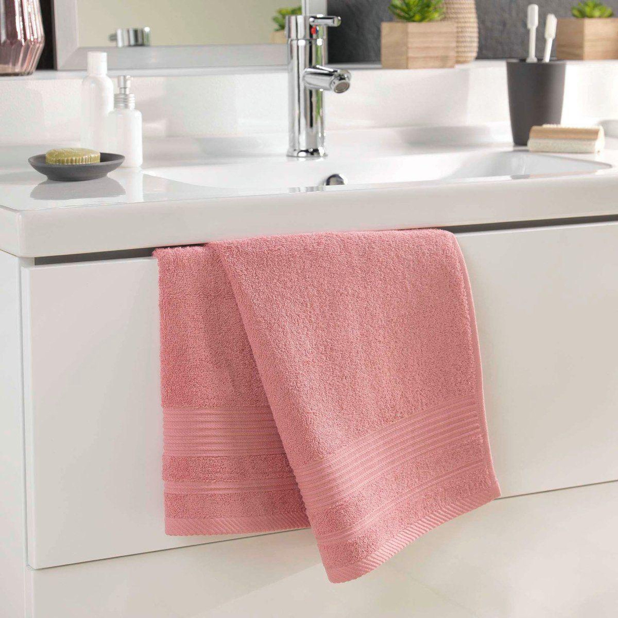 Voir la diapositive 2 : Douceur d'Intérieur Serviette de toilette  tendresse  50x90cm bois de rose