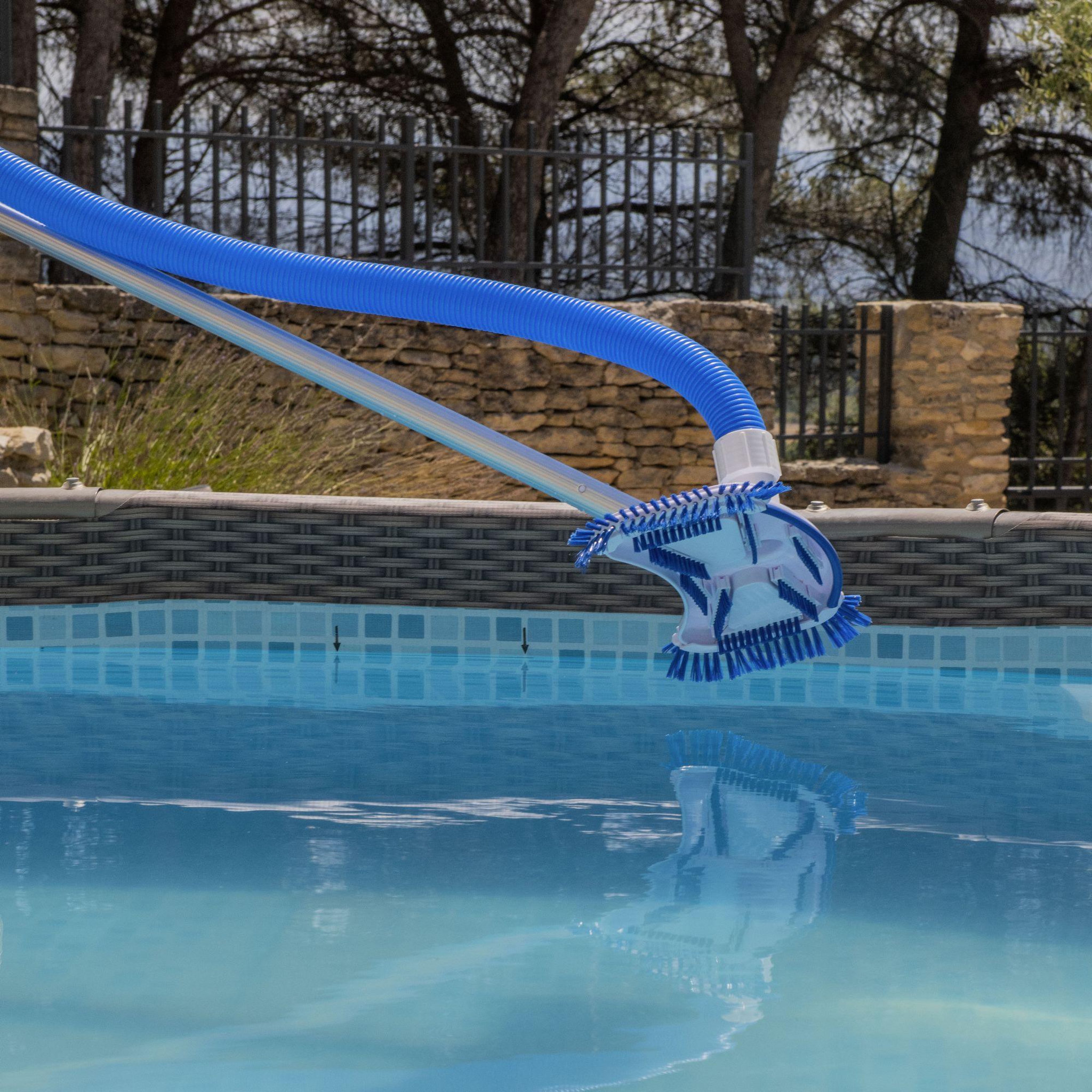 Voir la diapositive 4 : WERKAPRO Aspirateur brosse de fond pour piscine WERKA PRO