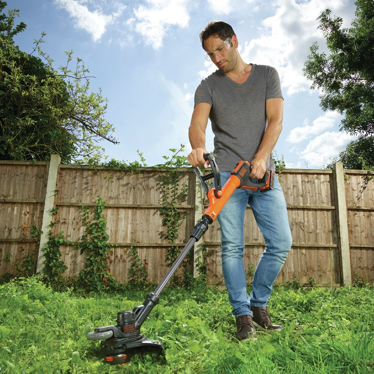 Black & Decker Coupe-Bordures sans Fil BLACK & DECKER - 28 cm - 18 V 