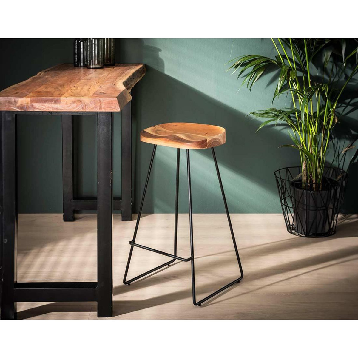 LISA DESIGN Aradia - lot de 4 tabourets de bar - en bois massif d'acacia
