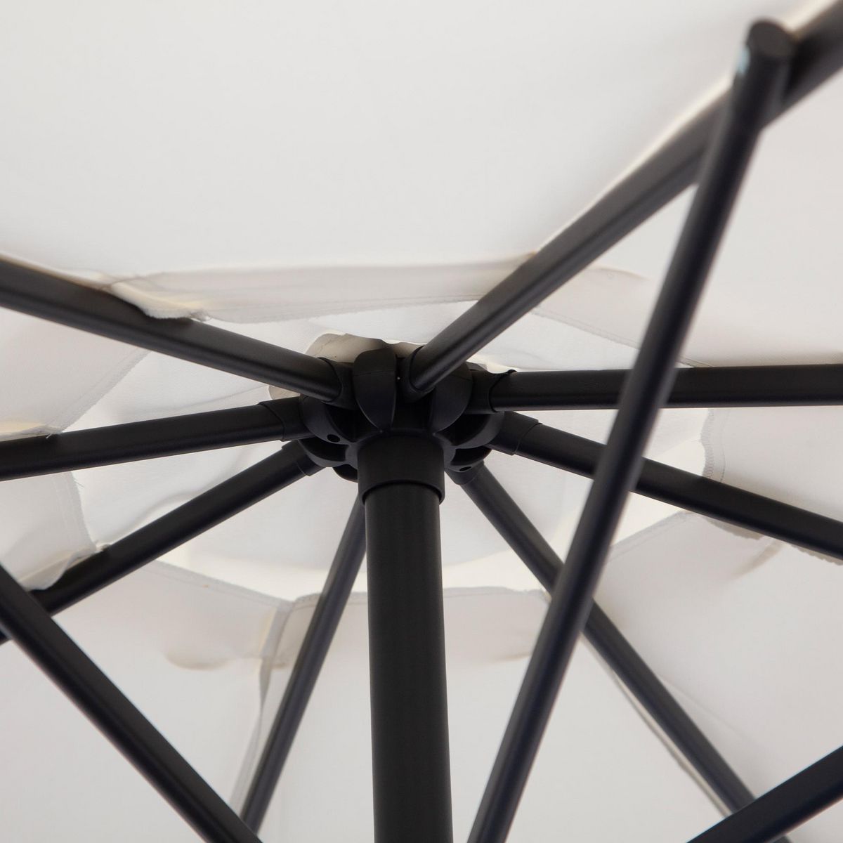 OUTSUNNY Parasol déporté octogonal inclinable manivelle pied acier Ø 3 x 2,5H m crème