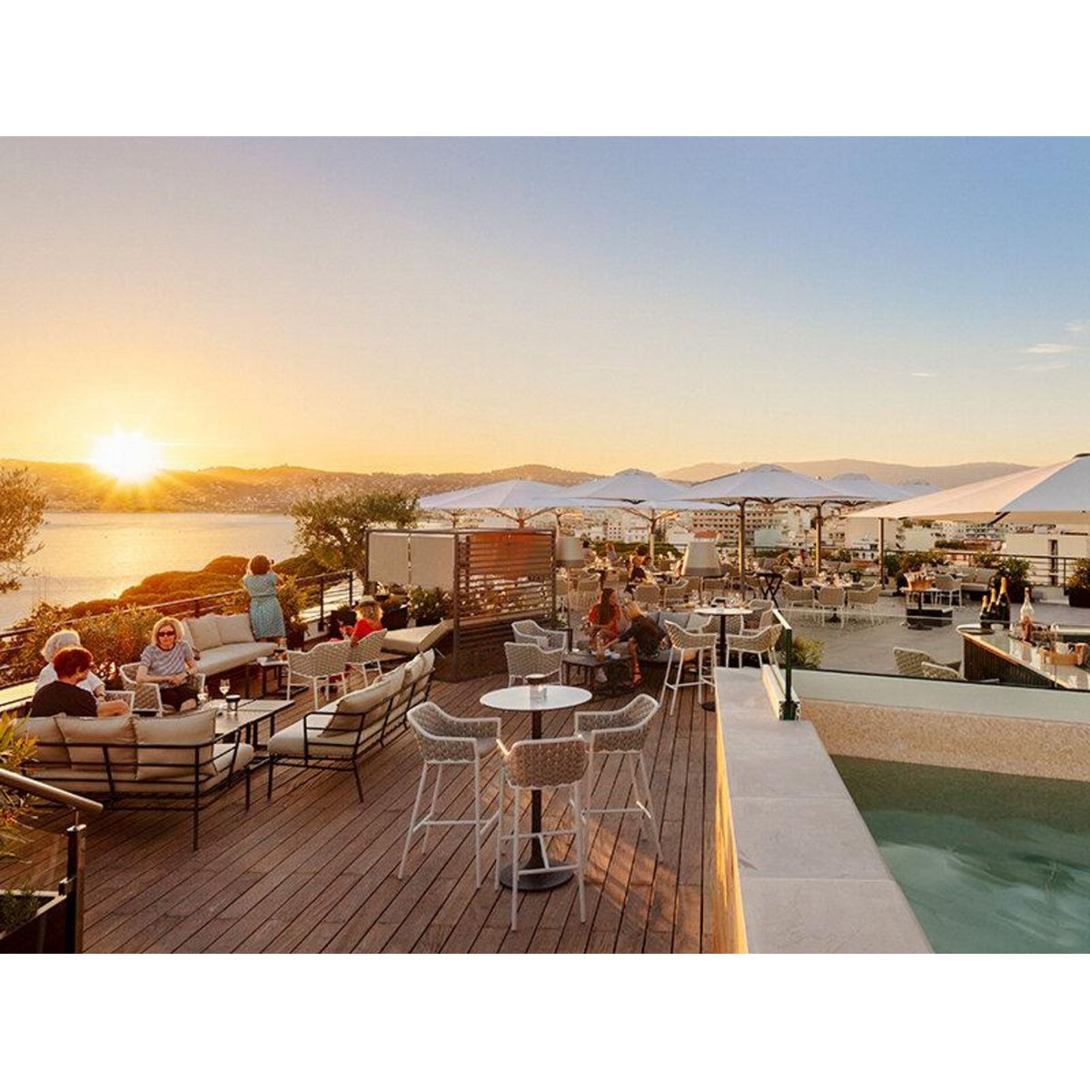 Smartbox 2 jours en hôtel 4* à Antibes avec cocktail de bienvenue - Coffret Cadeau Séjour