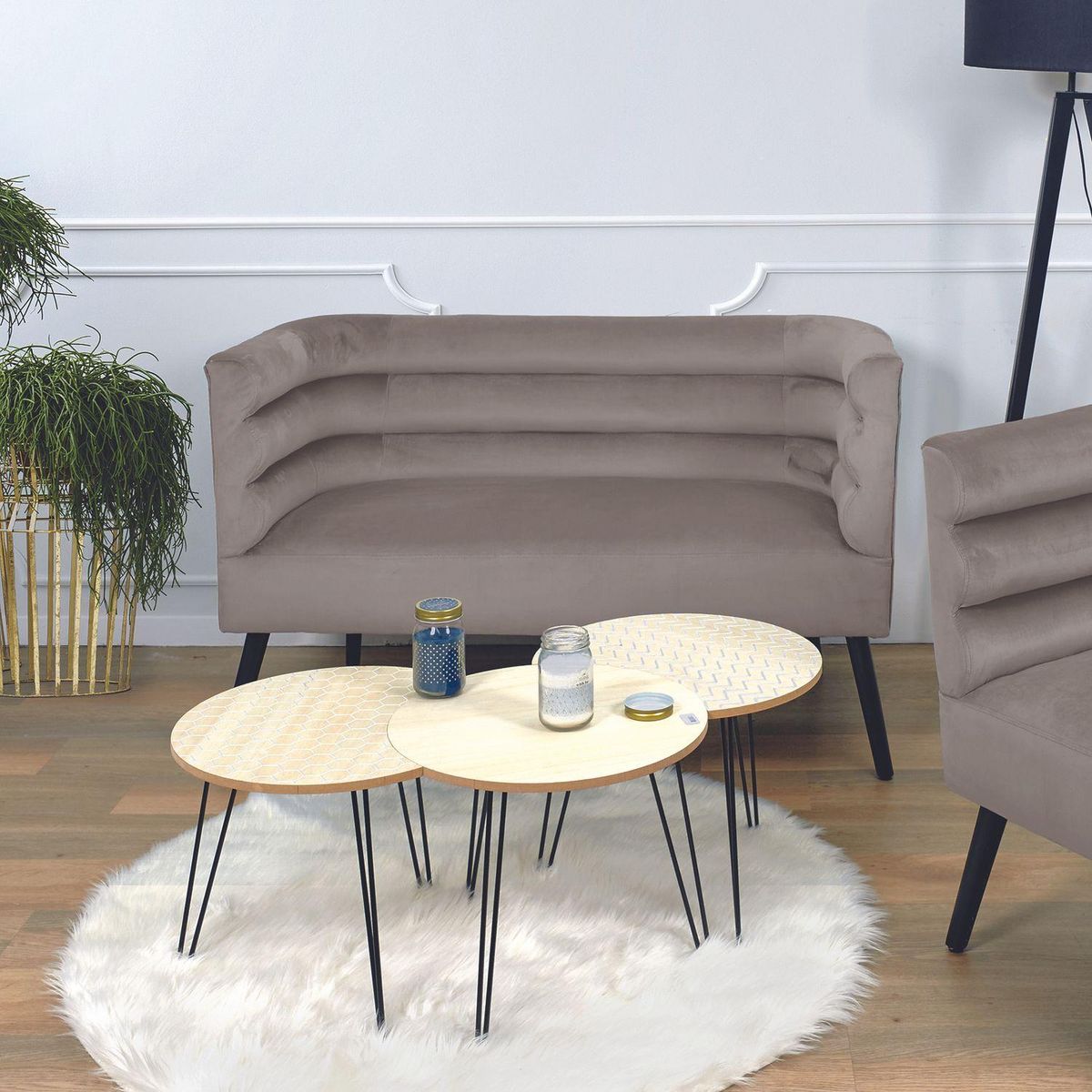 The Home Deco Factory Canapé Amélia effet velours - Taupe