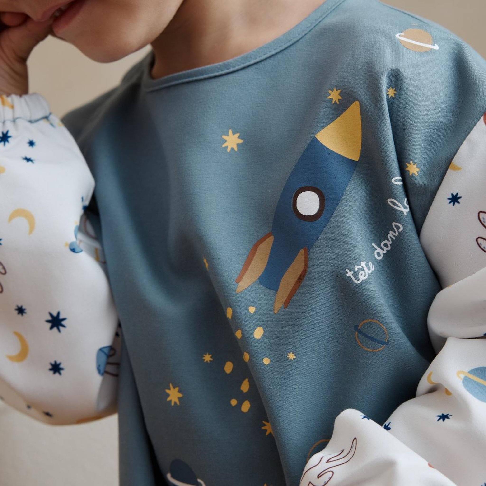 Voir la diapositive 6 : PETIT BEGUIN Tablier enfant moka - garçon