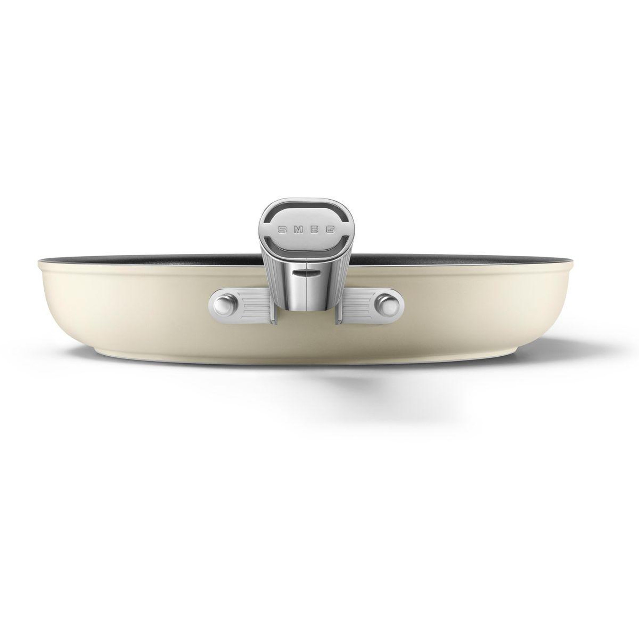 Voir la diapositive 5 : SMEG Poêle diam 28 cm tout feux creme mat