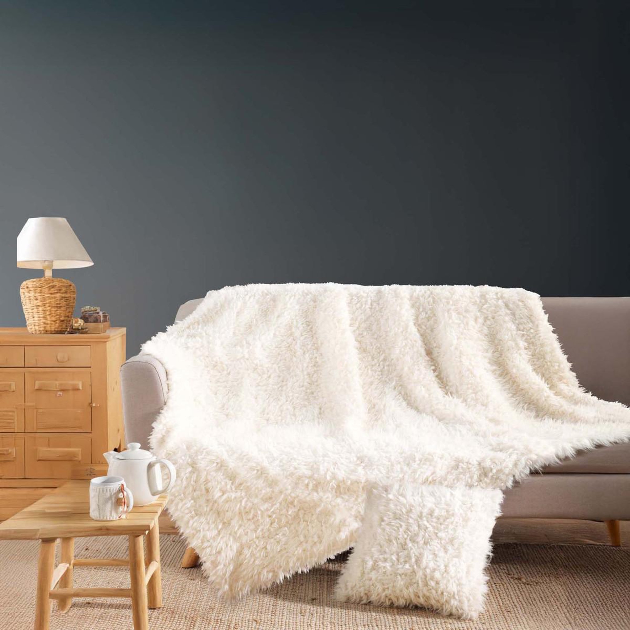 Voir la diapositive 4 : Douceur d'Intérieur Plaid xxl imitation fourrure polaire  mouton  220x240cm naturel
