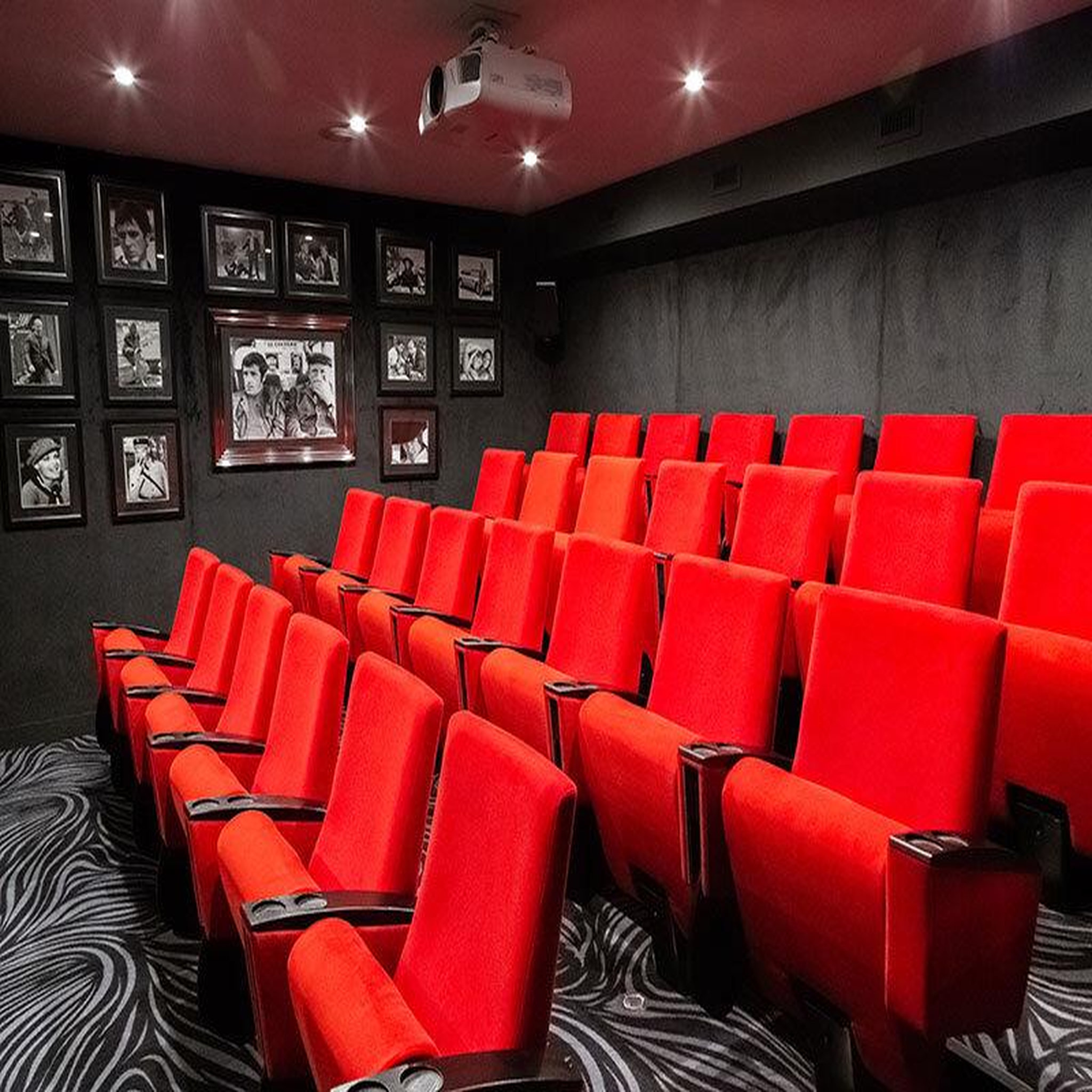 Voir la diapositive 3 : Smartbox 2 jours en hôtel 4* avec dîner gastronomique dans un restaurant primé à 1h de paris - coffret cadeau séjour