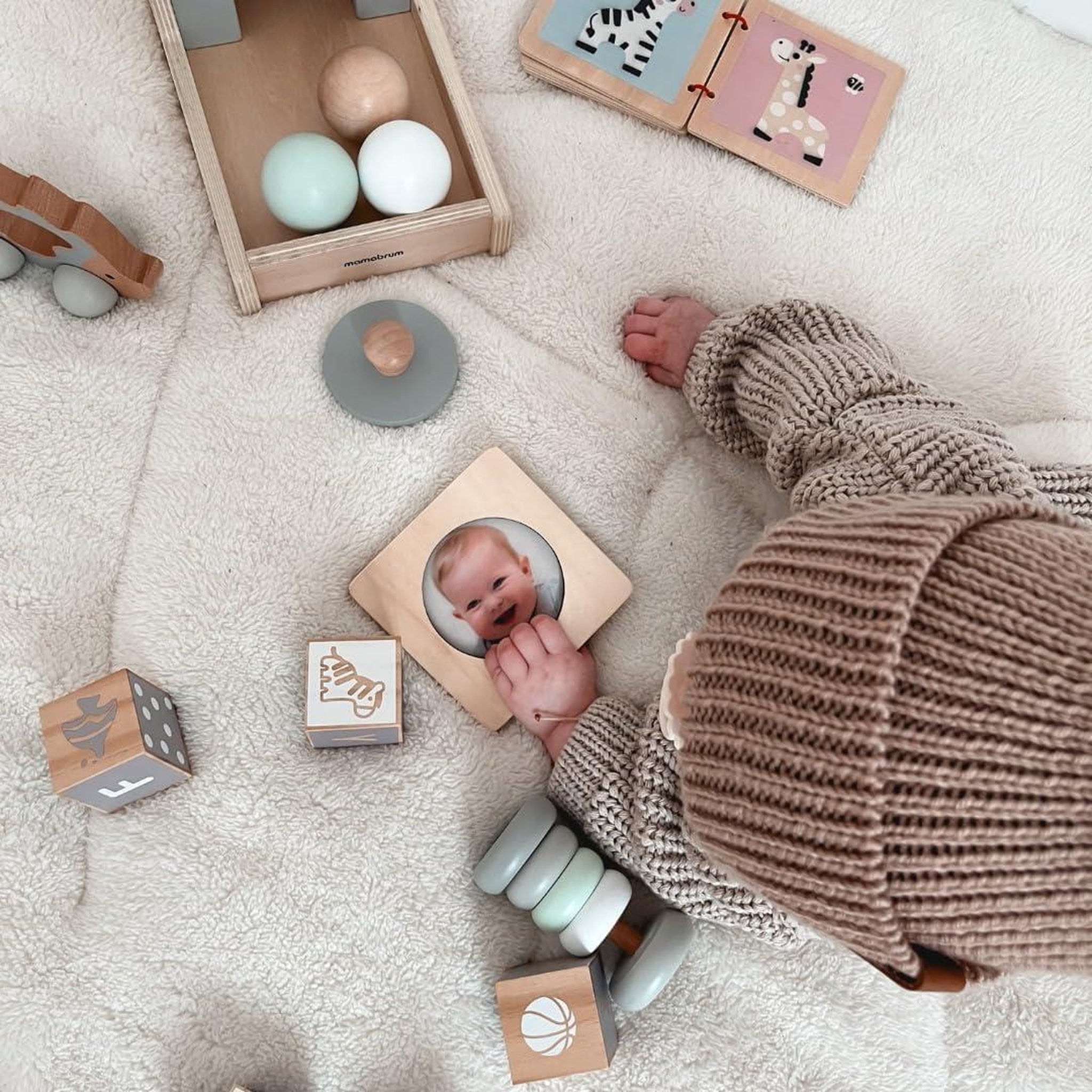 Voir la diapositive 2 : MAMABRUM Jeux Éveil Sensoriel Montessori en Bois, Boîte éducative Enfant, 6 Jouets Éducatifs
