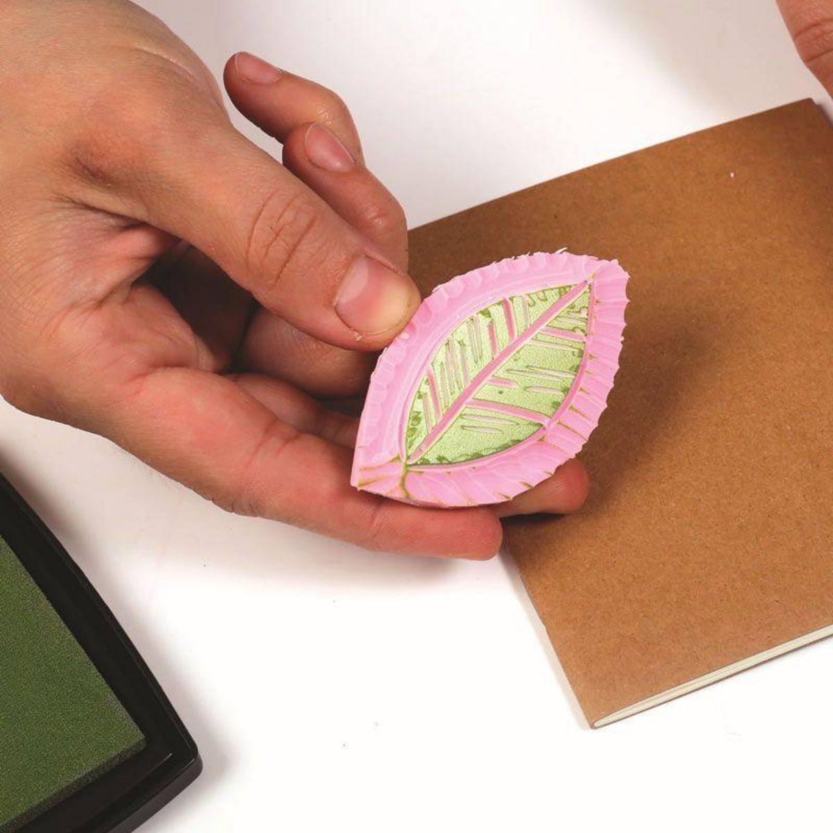 Graine créative Sachet 1 plaque de gomme à graver pour linogravure - 15 x 10 cm