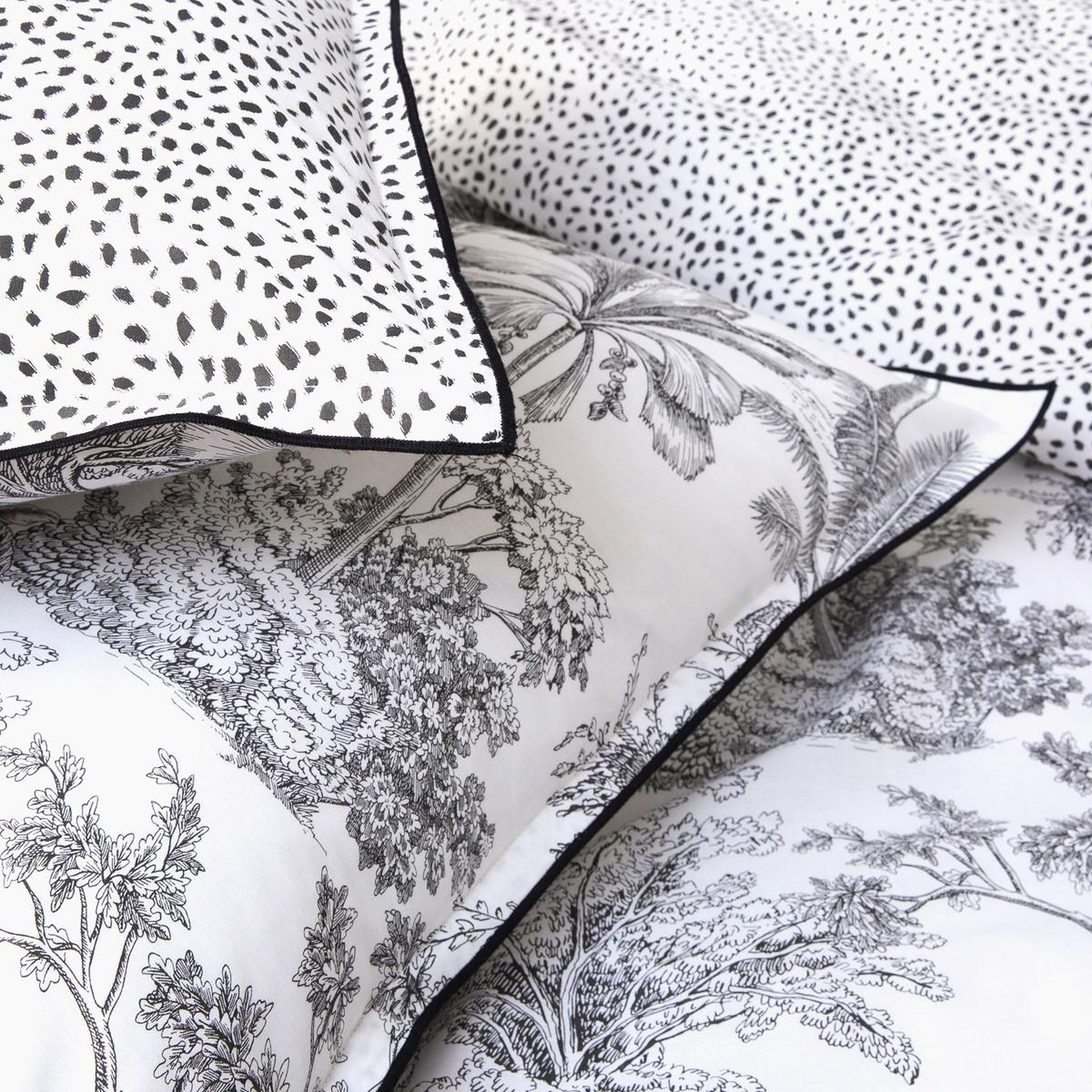 Voir la diapositive 2 : FUTURE HOME Parure de lit 2 personnes en coton 57 fils imprimé blanc